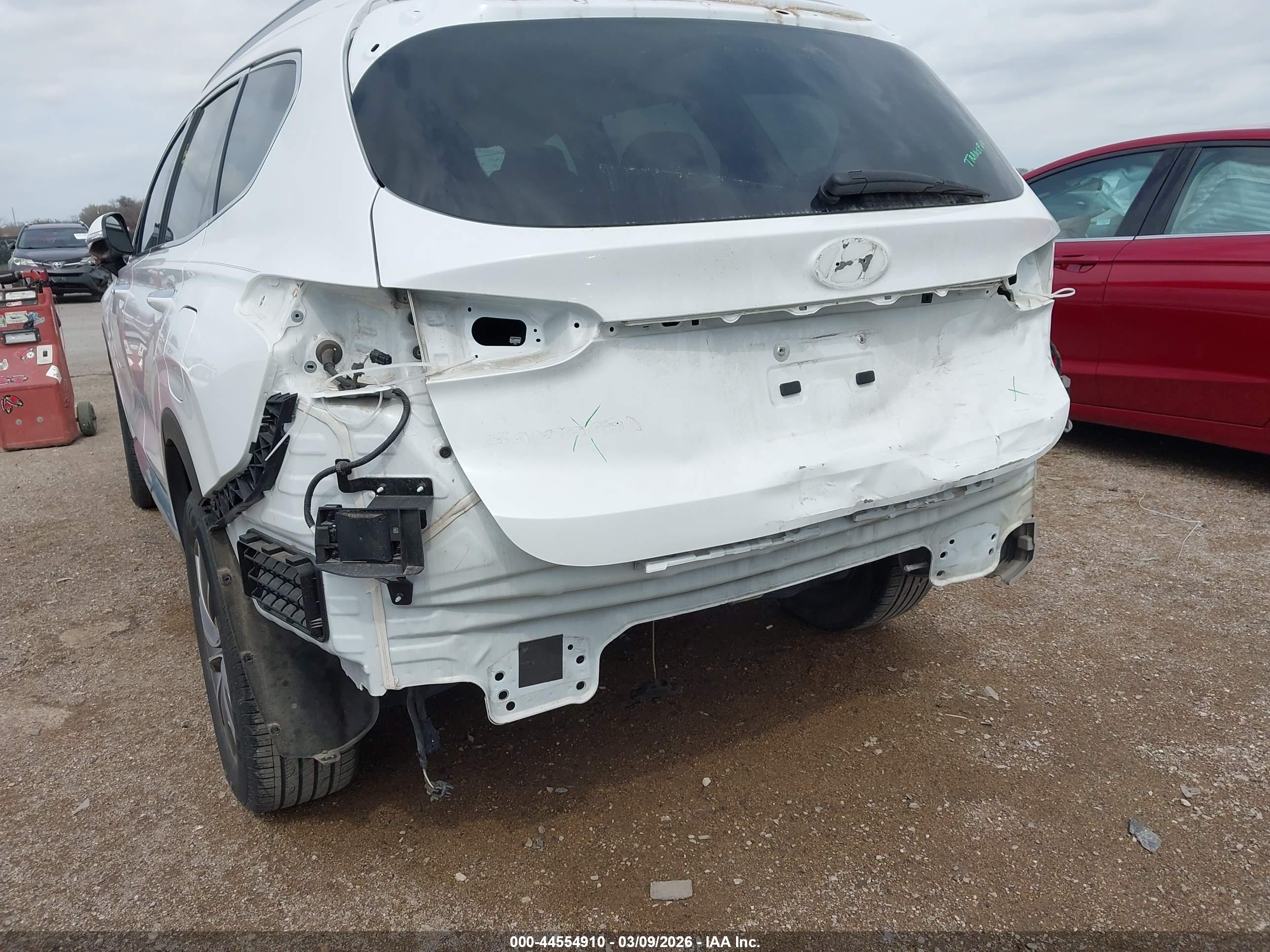HYUNDAI SANTA image 6