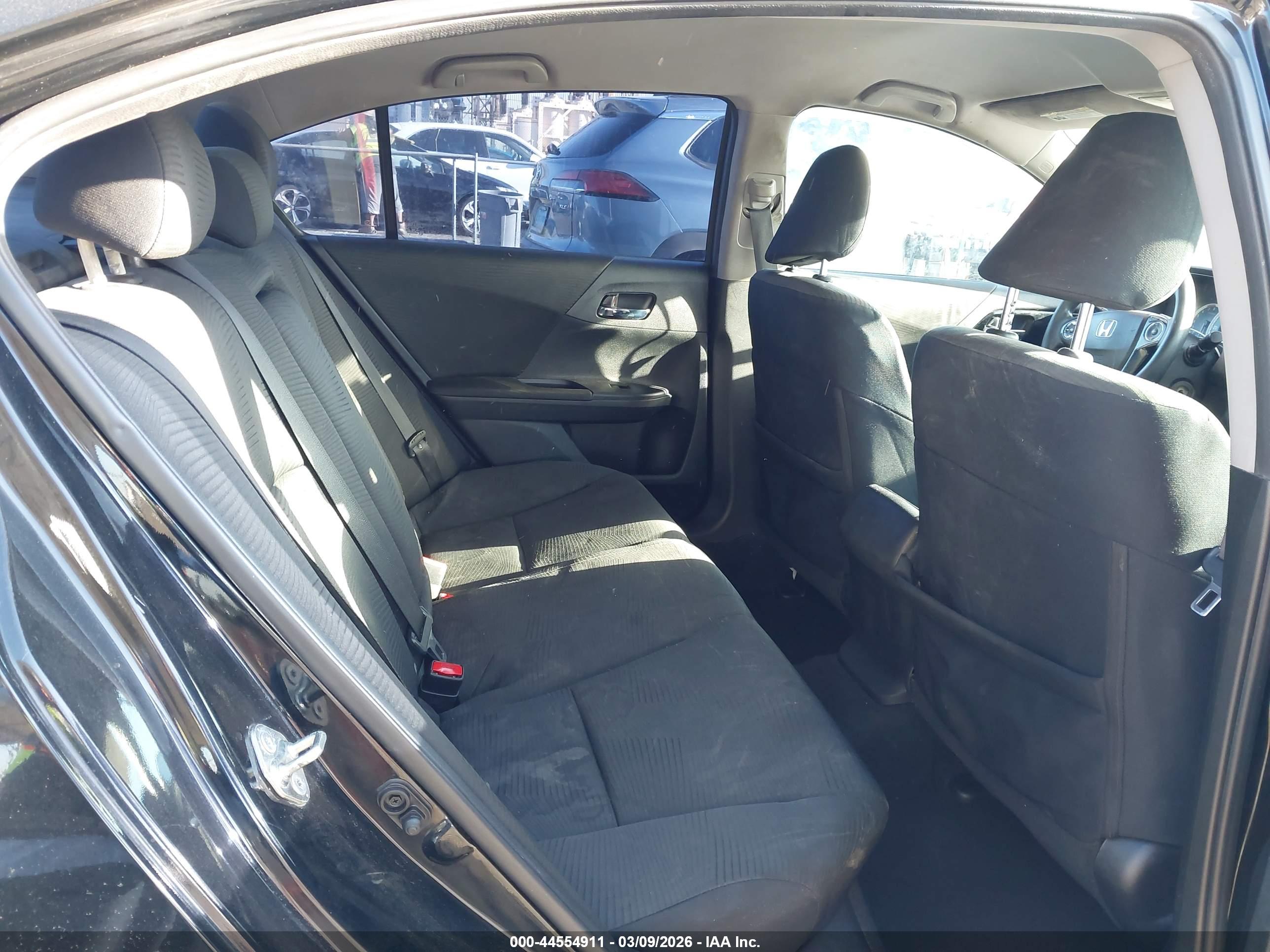 HONDA ACCORD image 8
