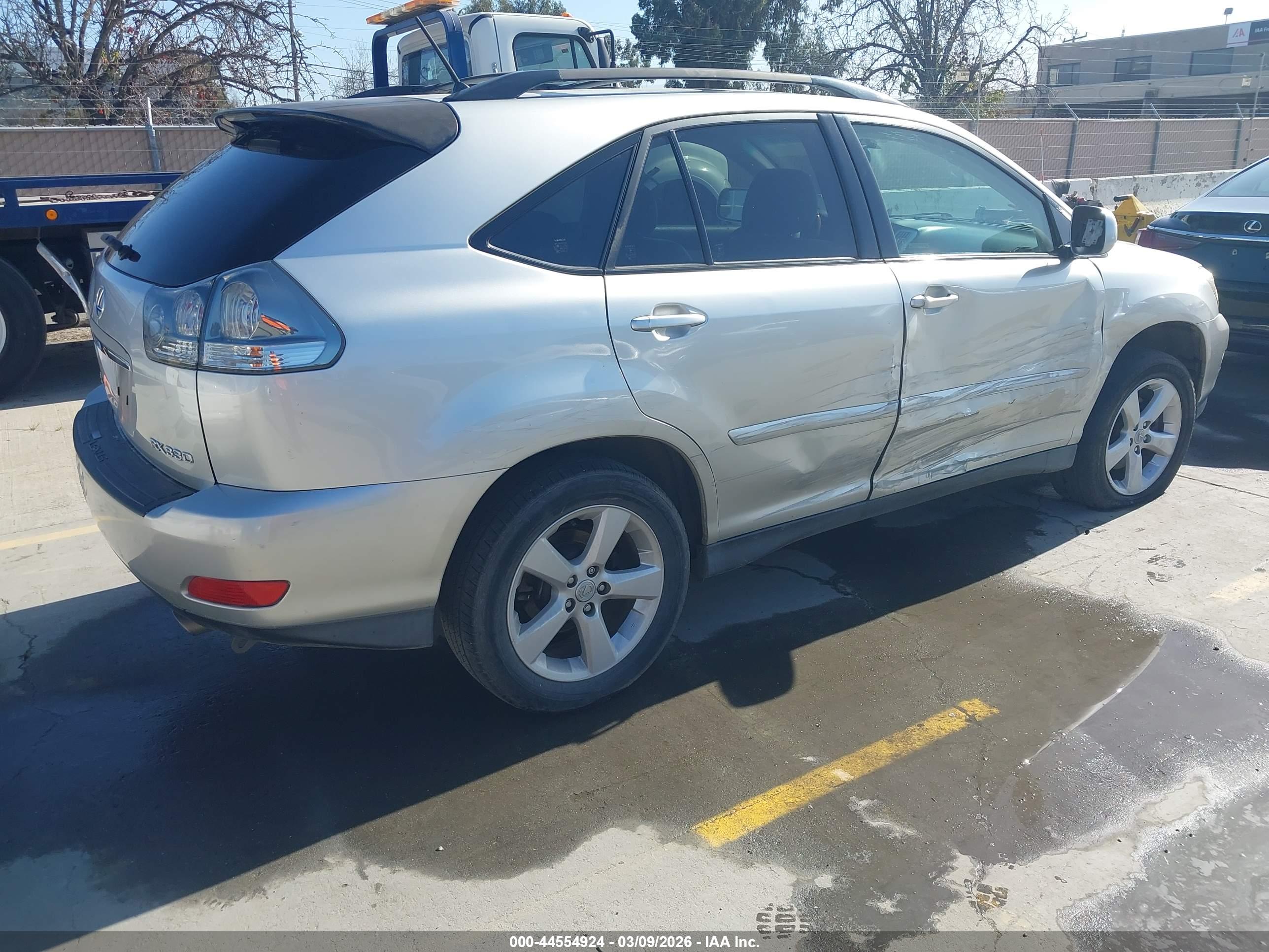 LEXUS RX image 4