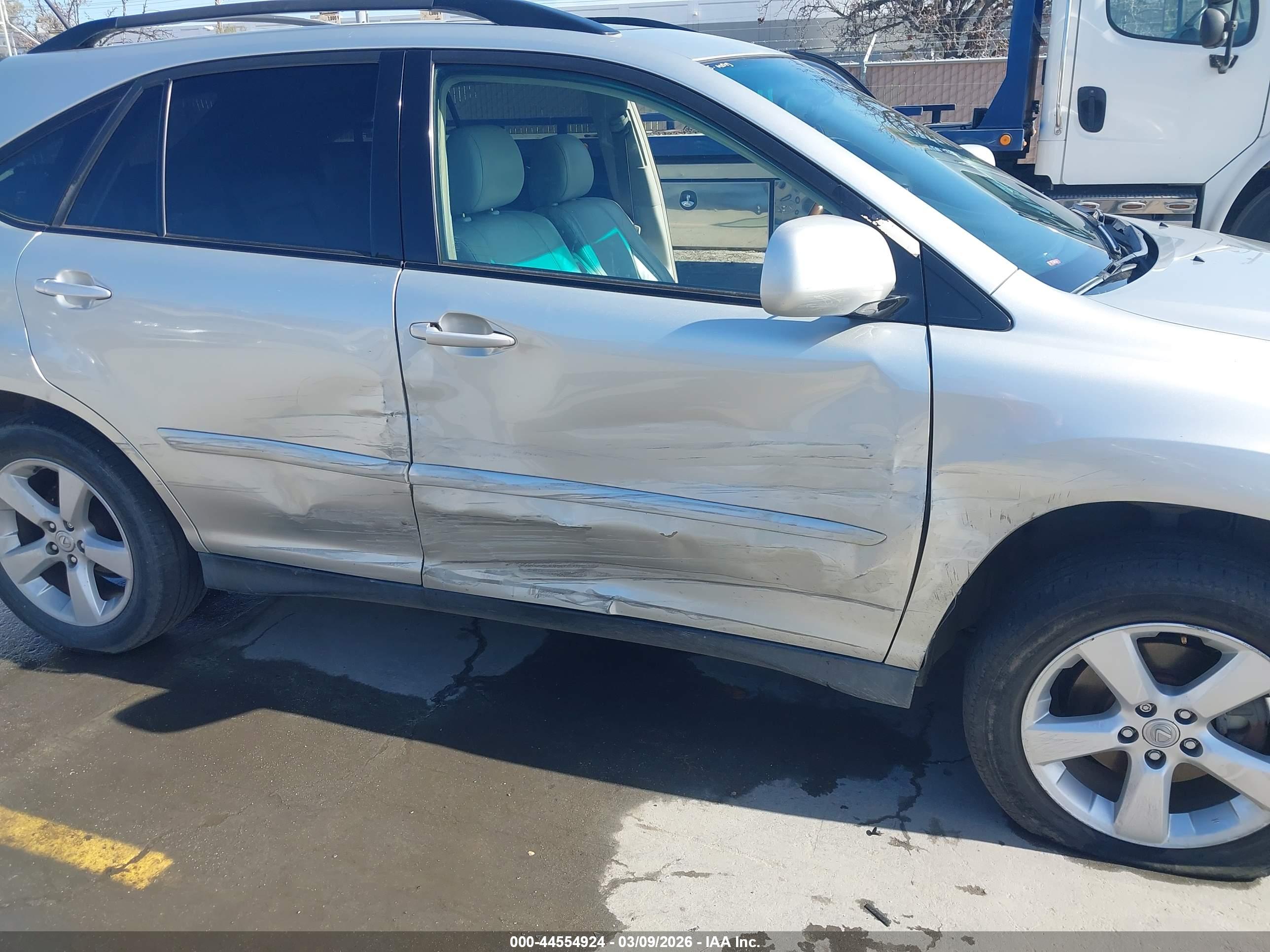 LEXUS RX image 6