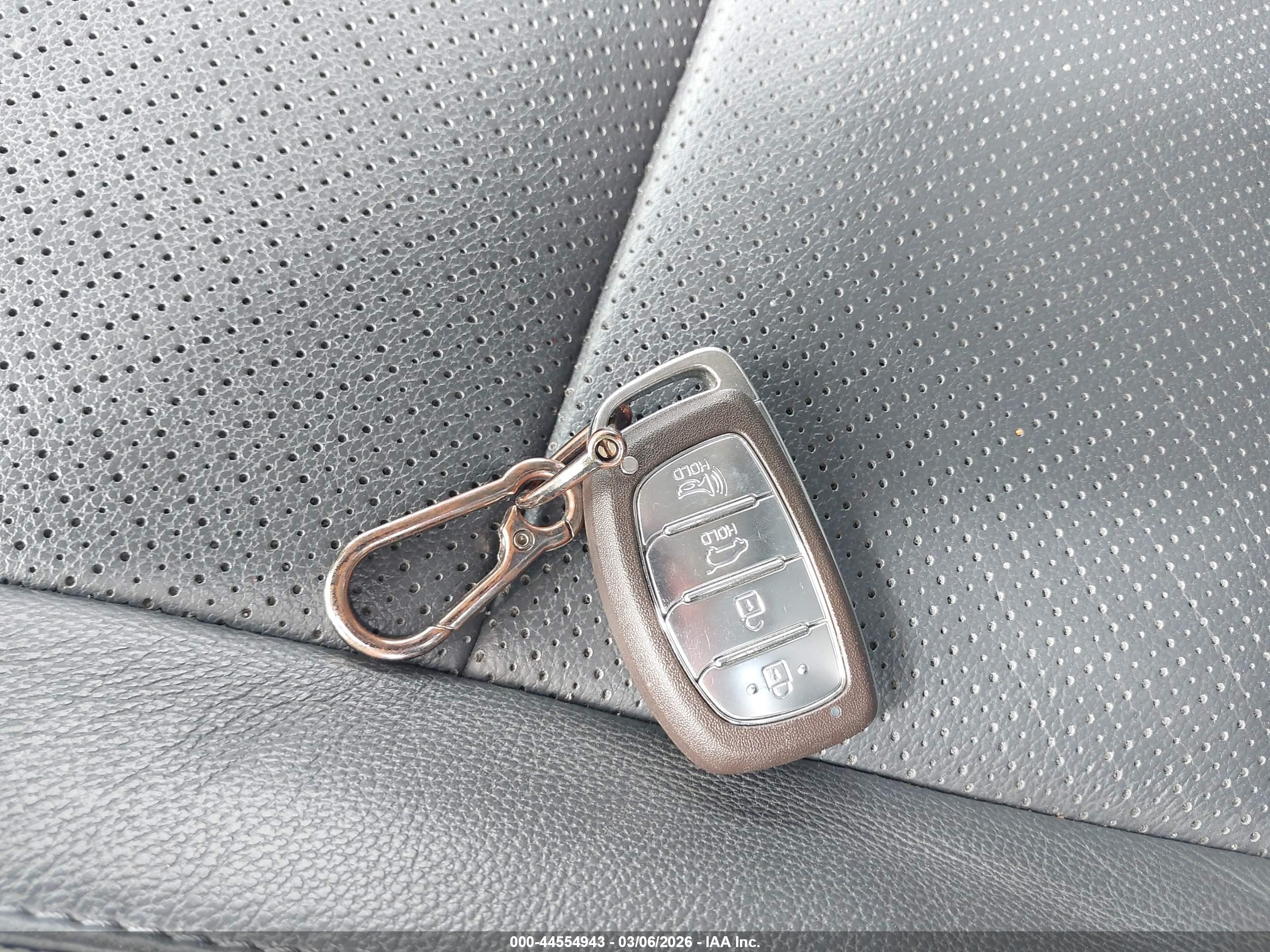 HYUNDAI IONIQ image 11