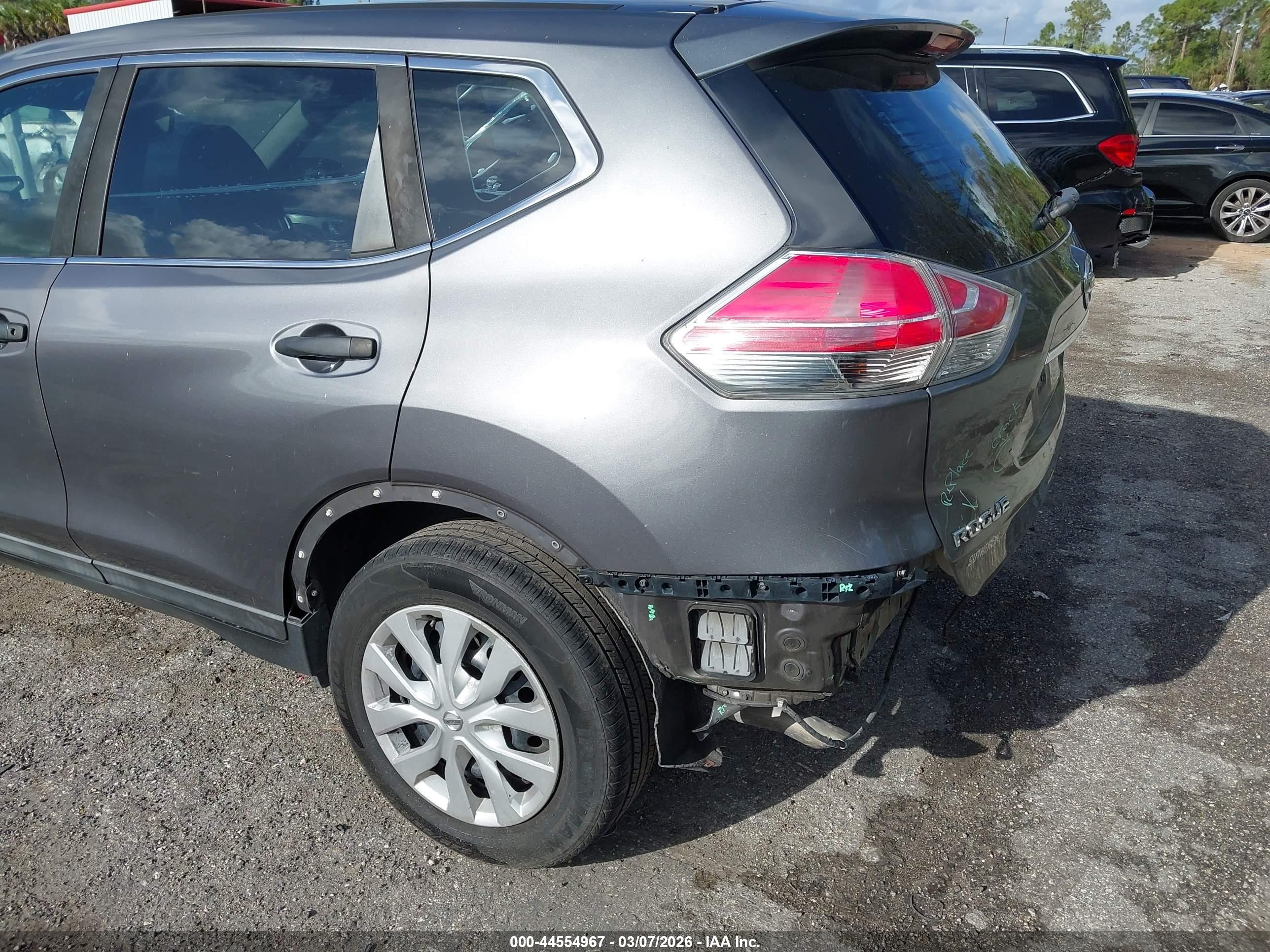 NISSAN ROGUE image 6