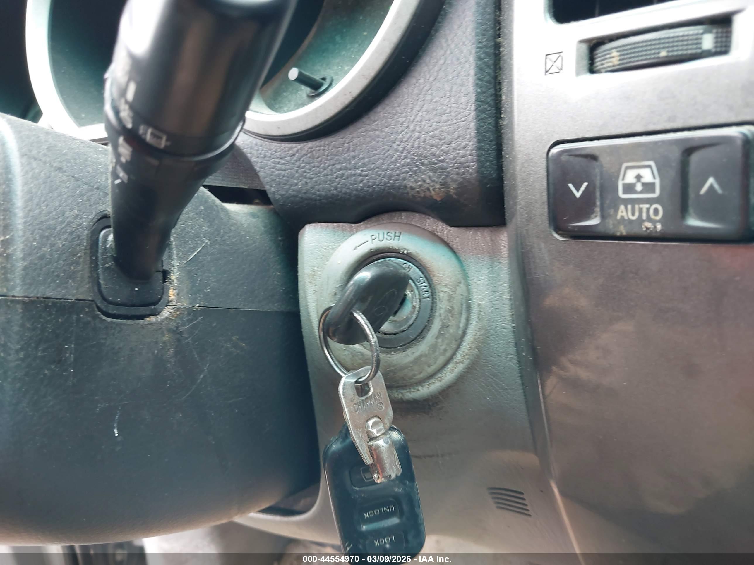 TOYOTA 4RUNNER image 11