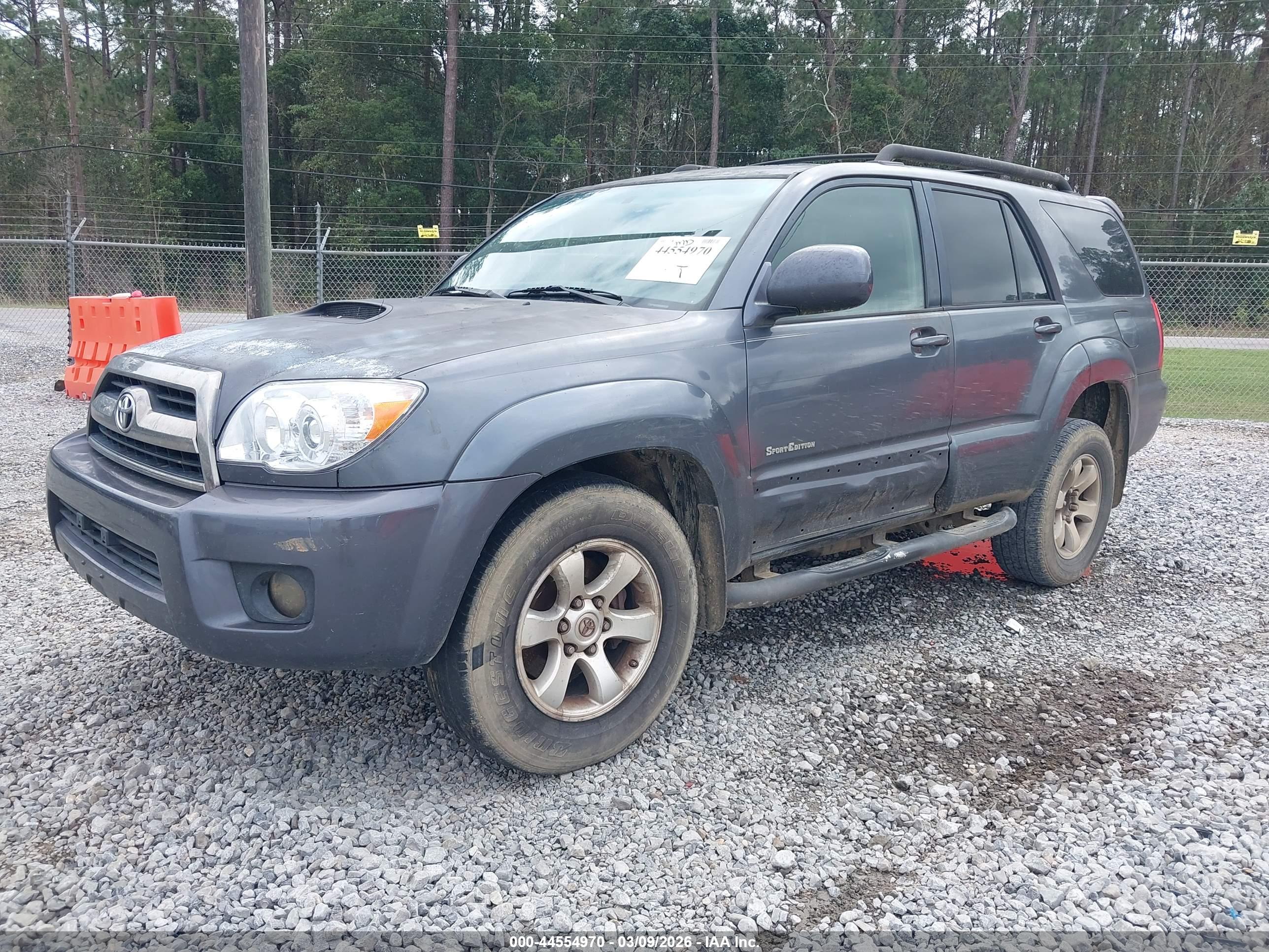 TOYOTA 4RUNNER image 2