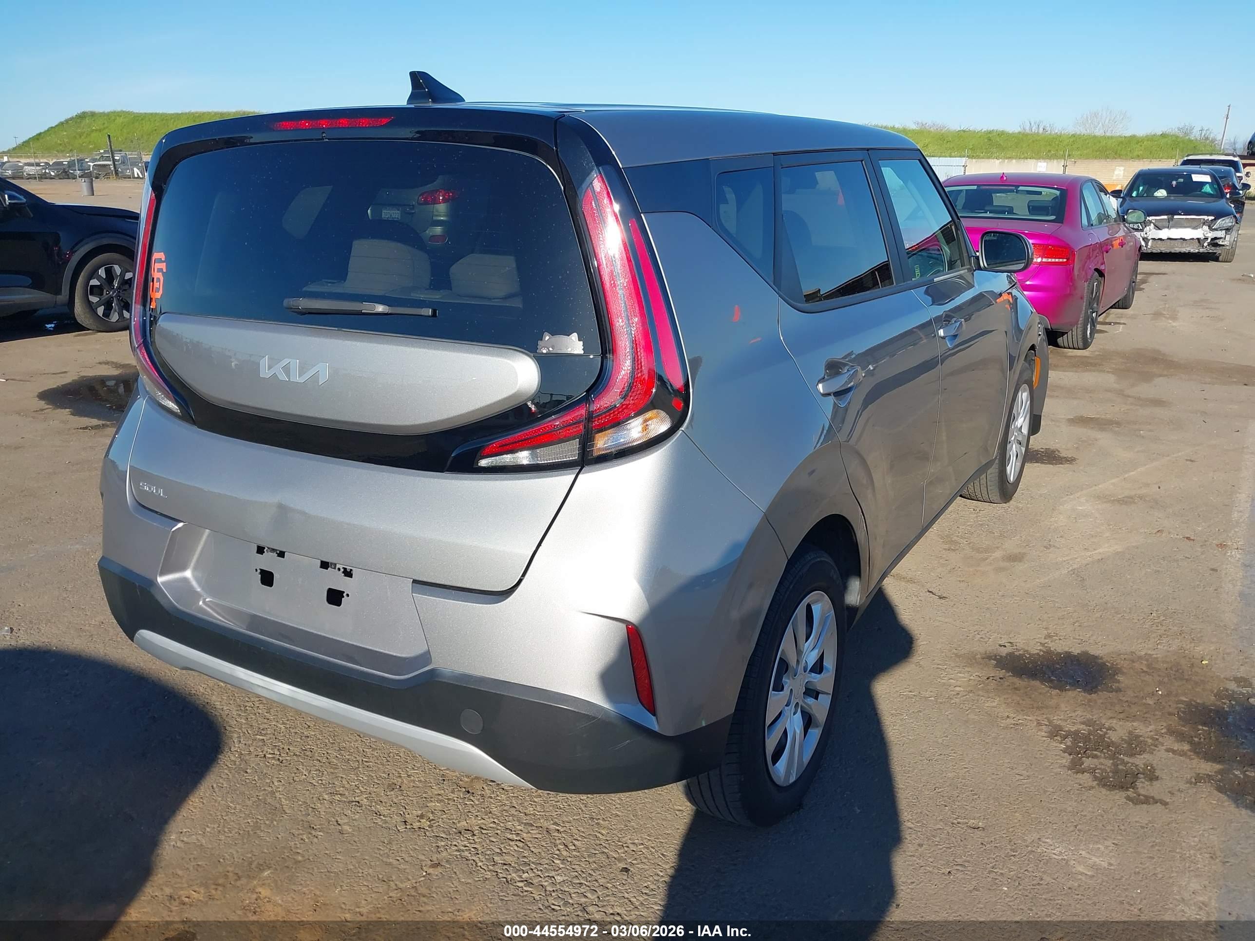 KIA SOUL image 4