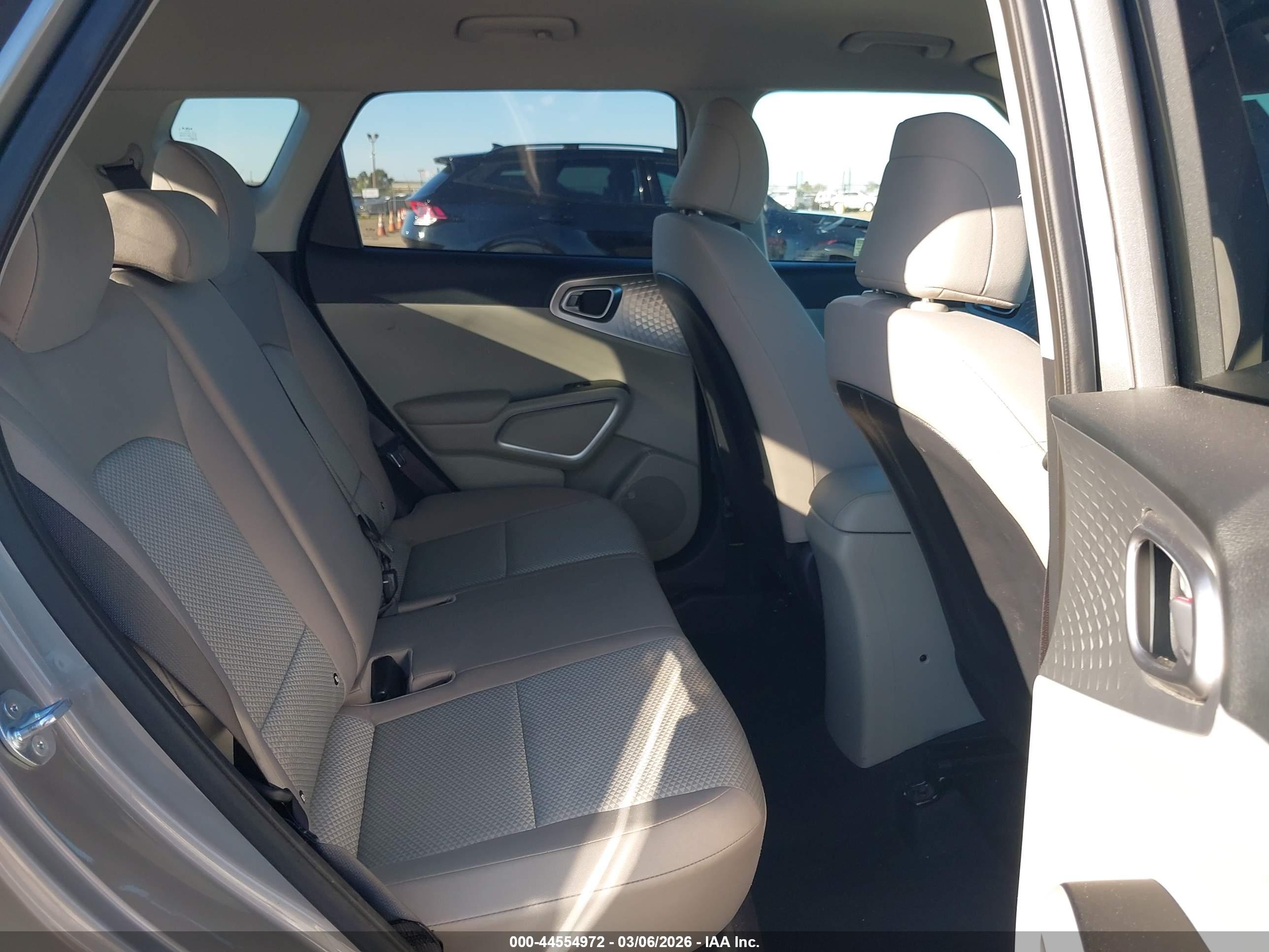 KIA SOUL image 8