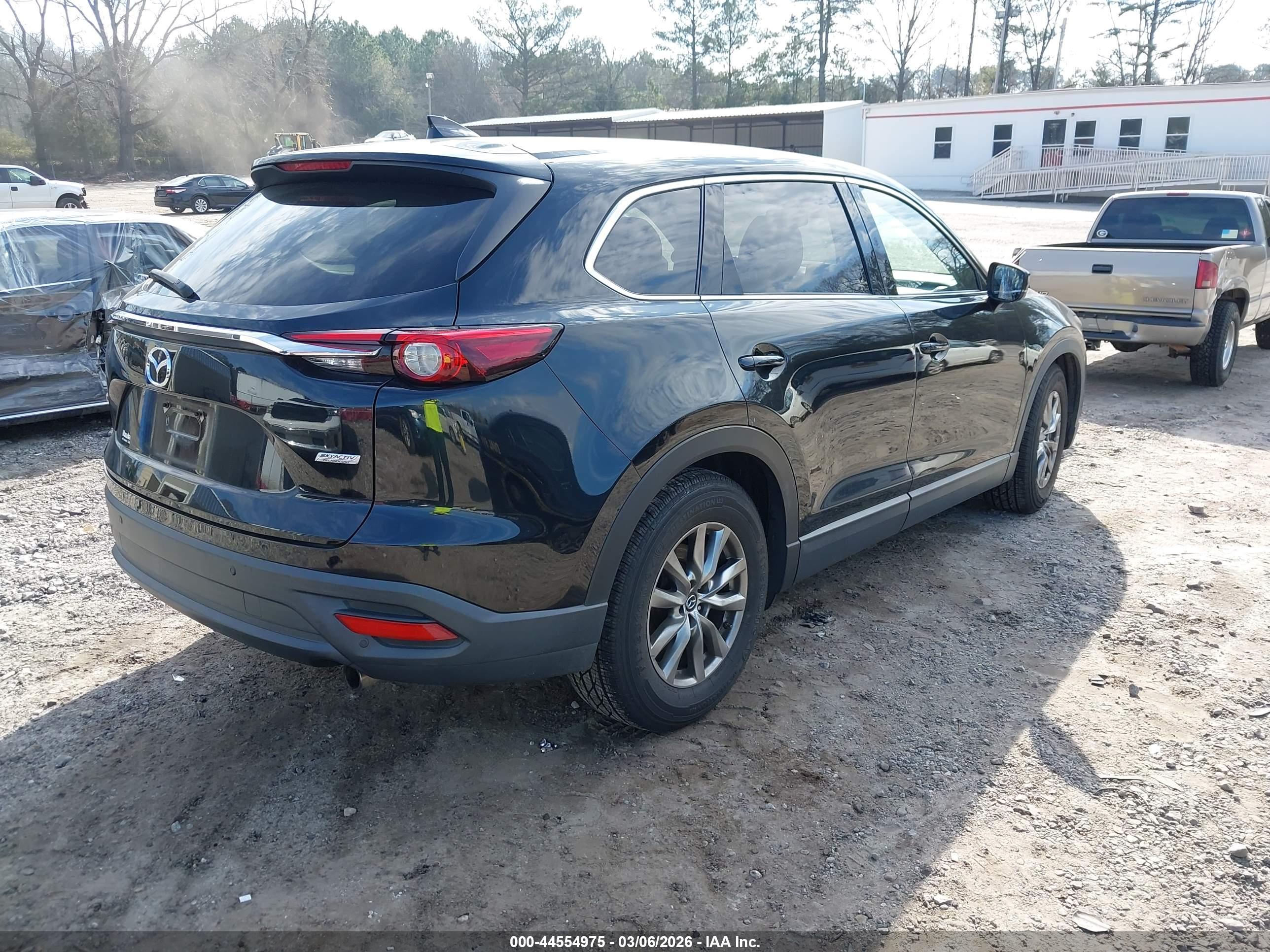 MAZDA CX-9 image 4