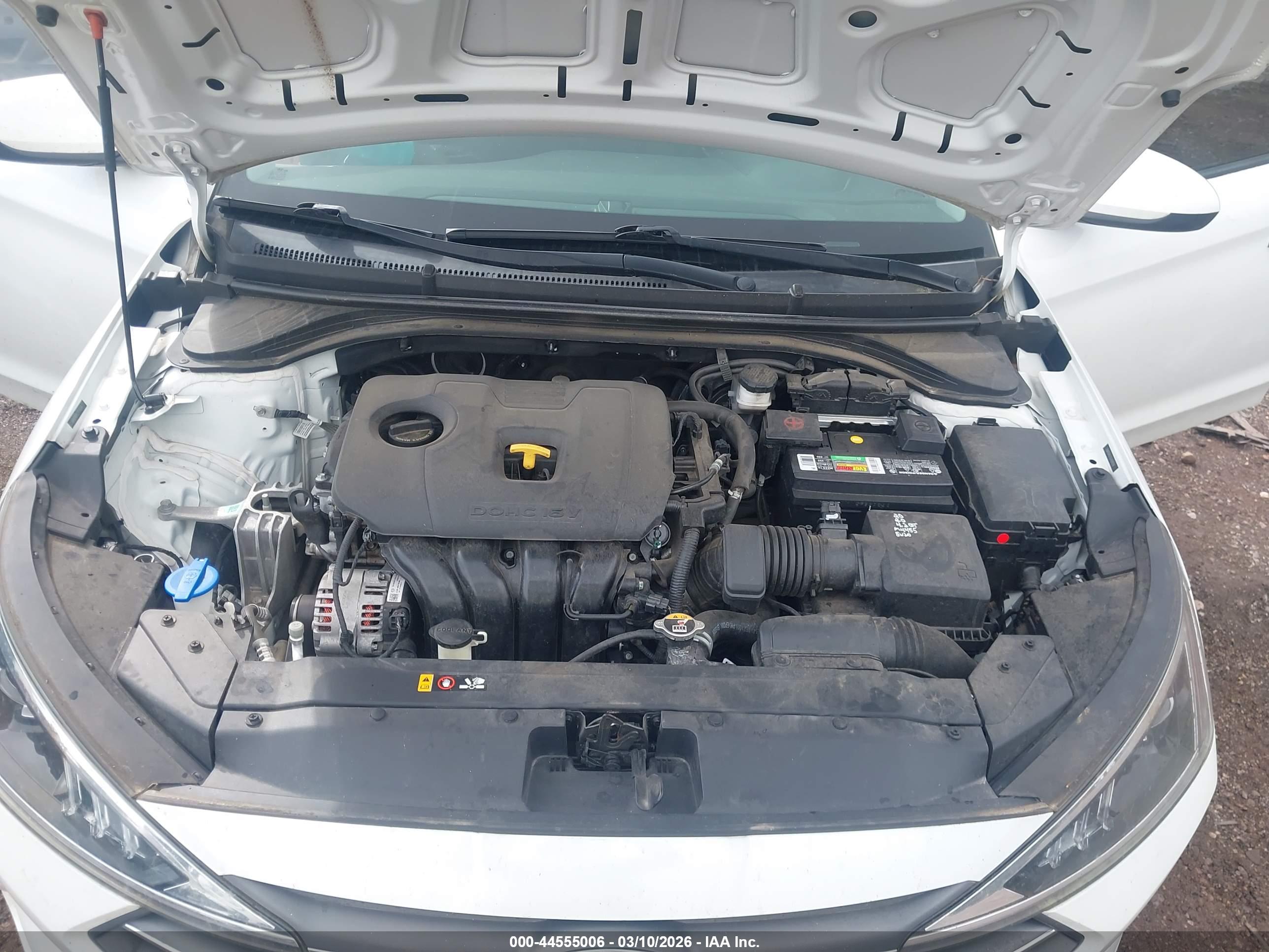 HYUNDAI ELANTRA image 10