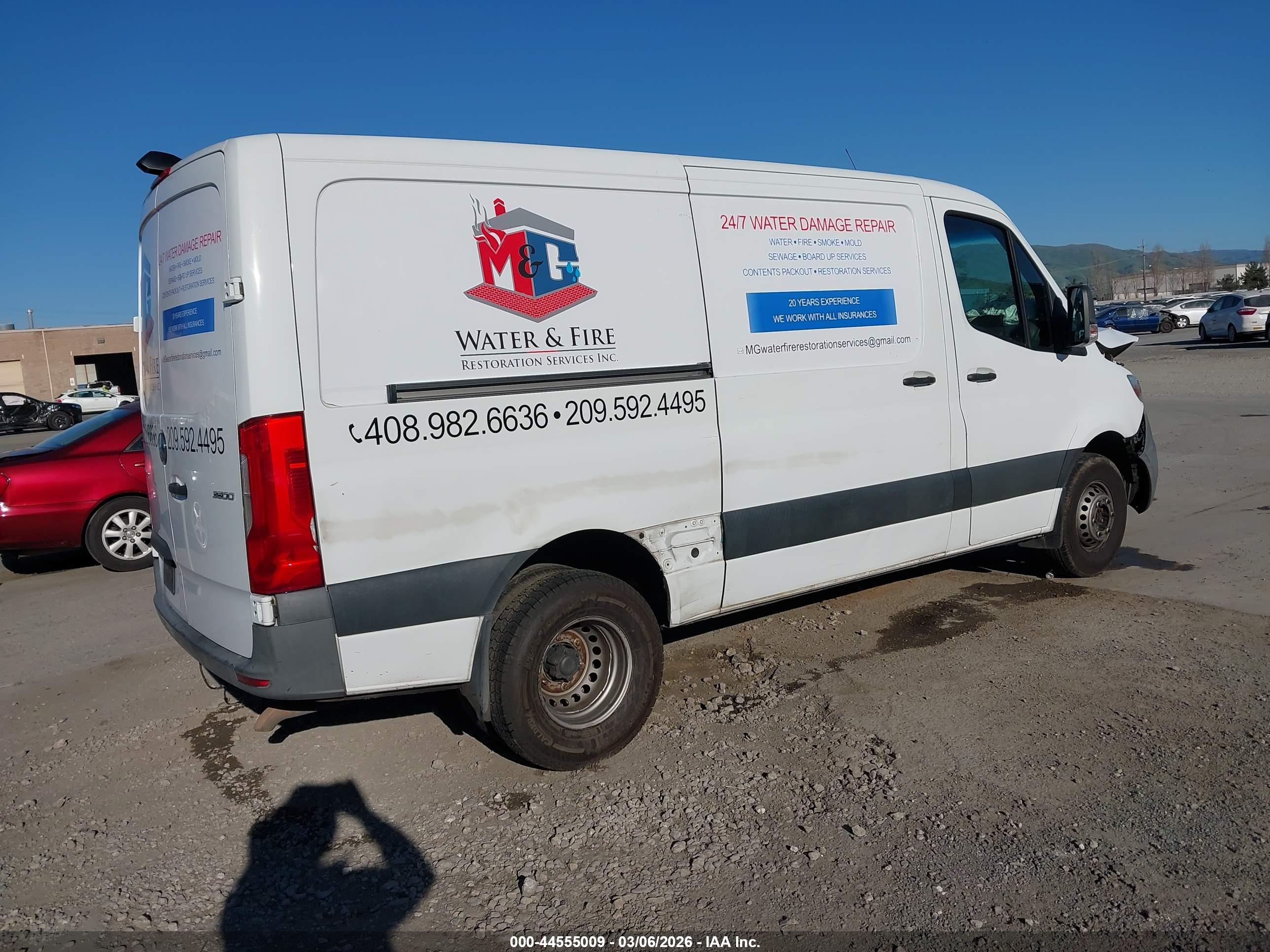 MERCEDES-BENZ SPRINTER image 4