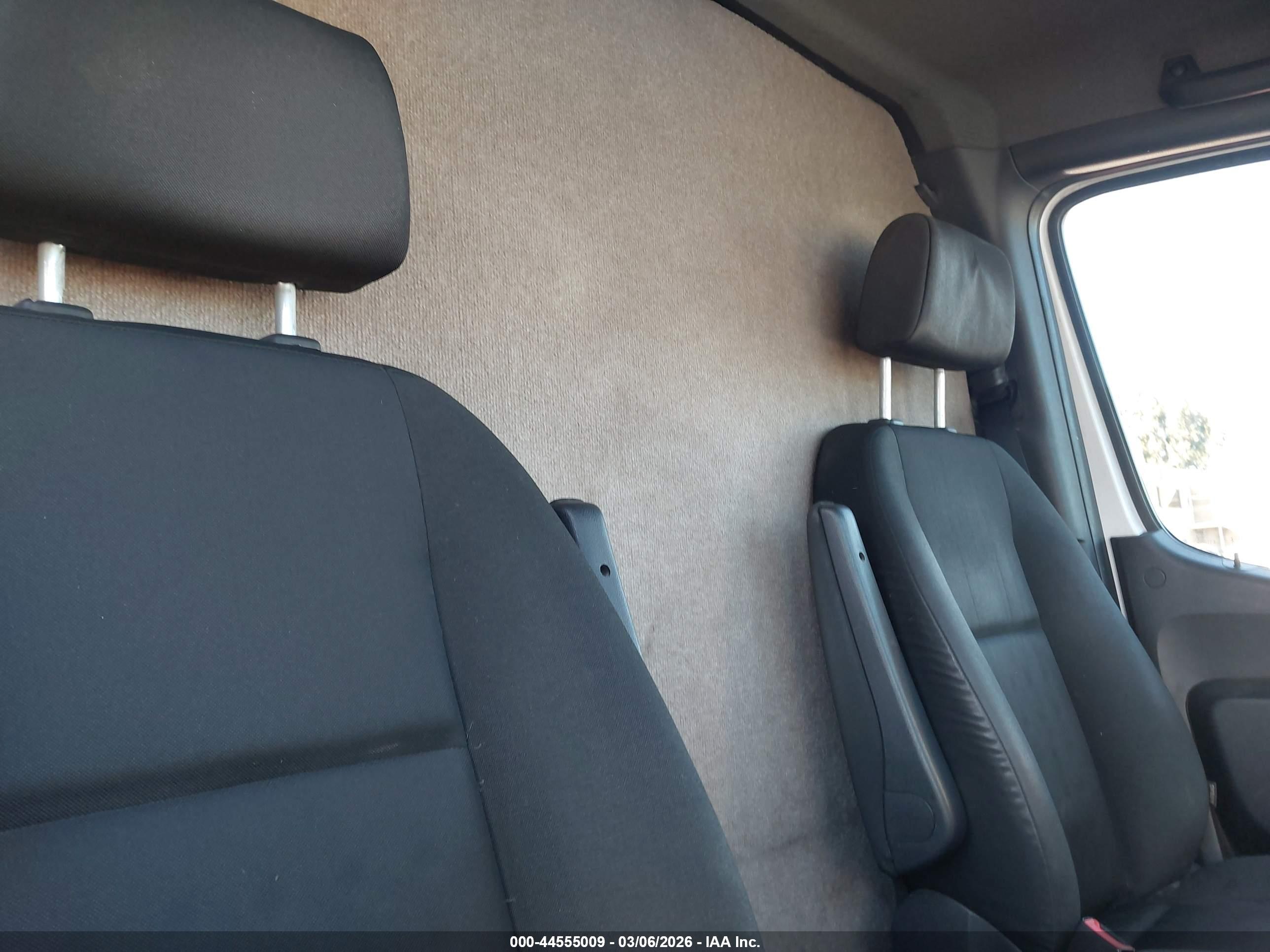MERCEDES-BENZ SPRINTER image 8