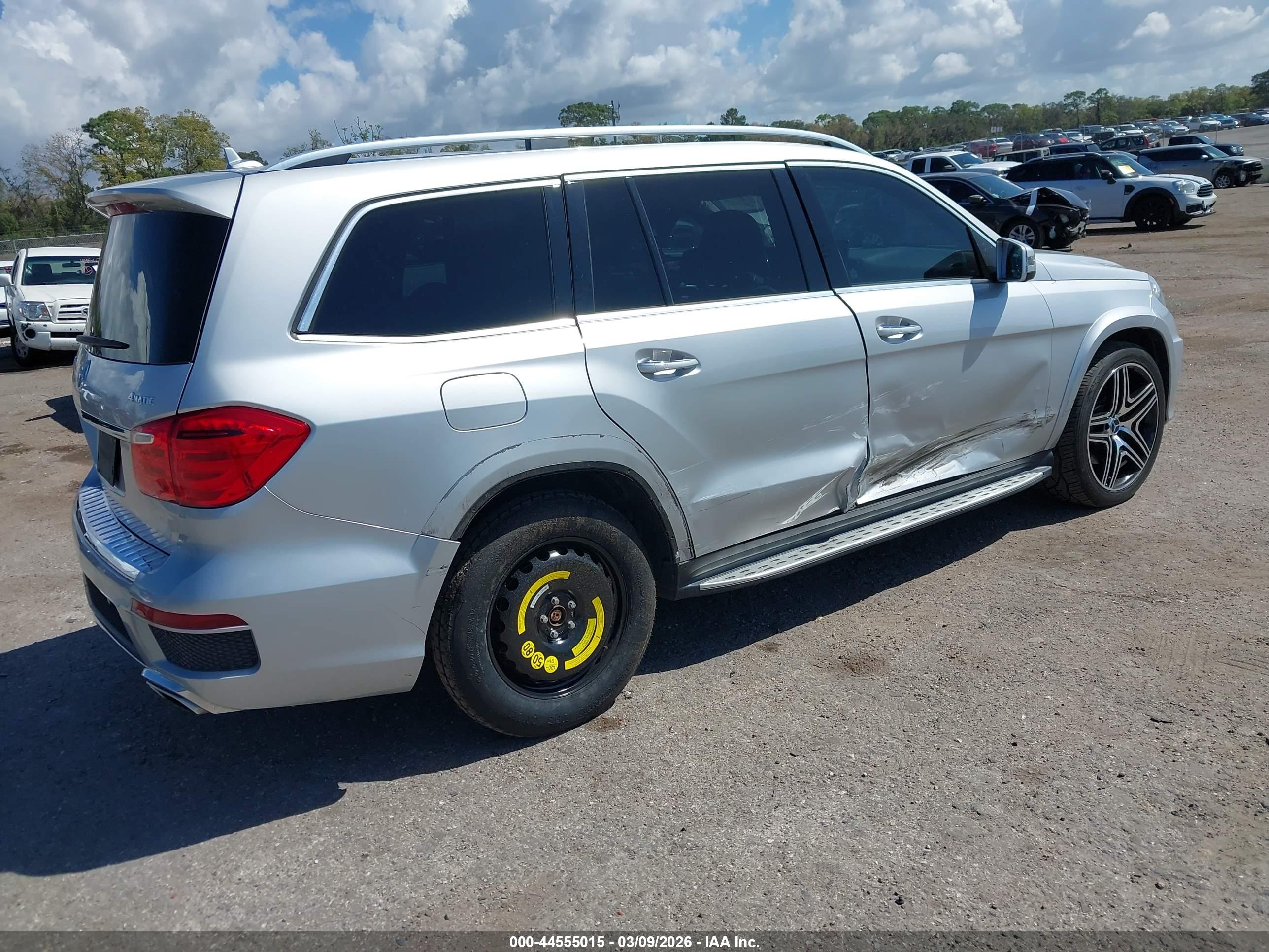 MERCEDES-BENZ GL image 4