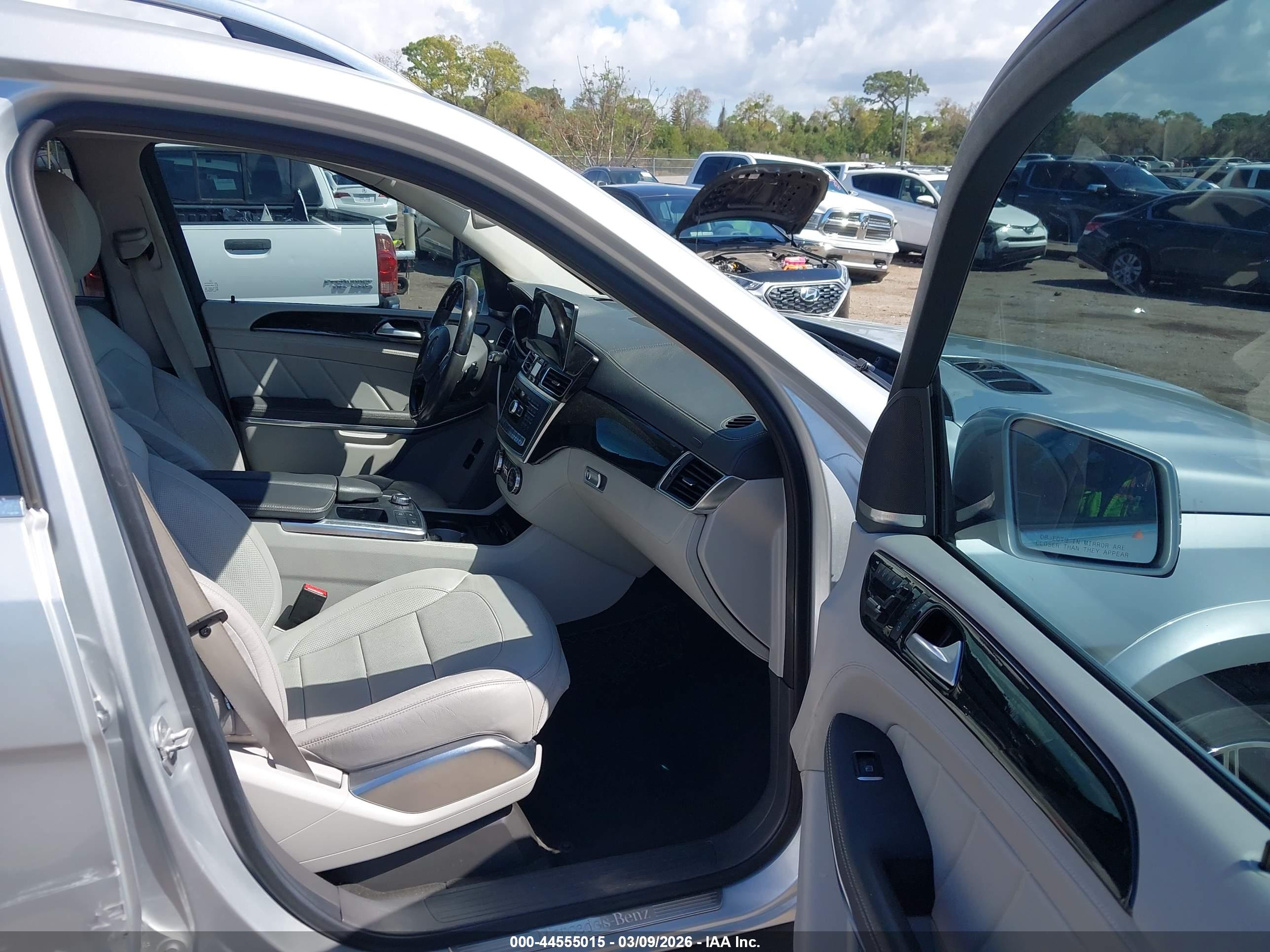 MERCEDES-BENZ GL image 5