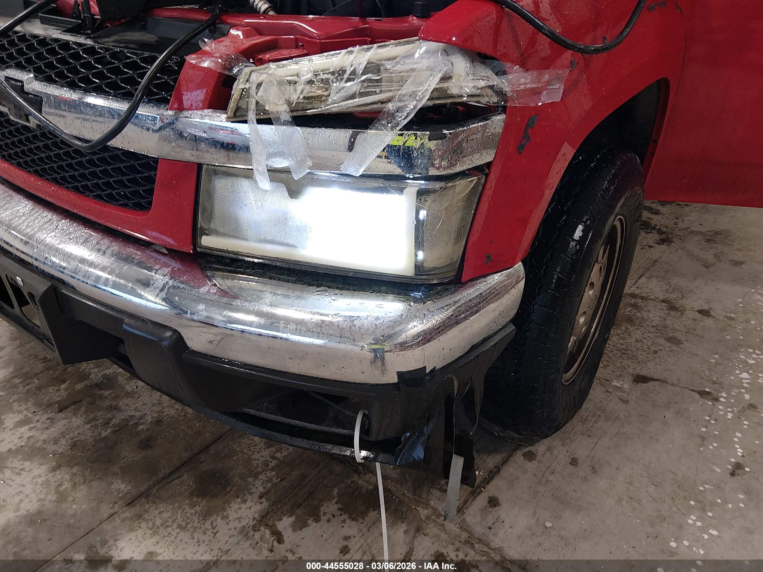 CHEVROLET COLORADO image 6