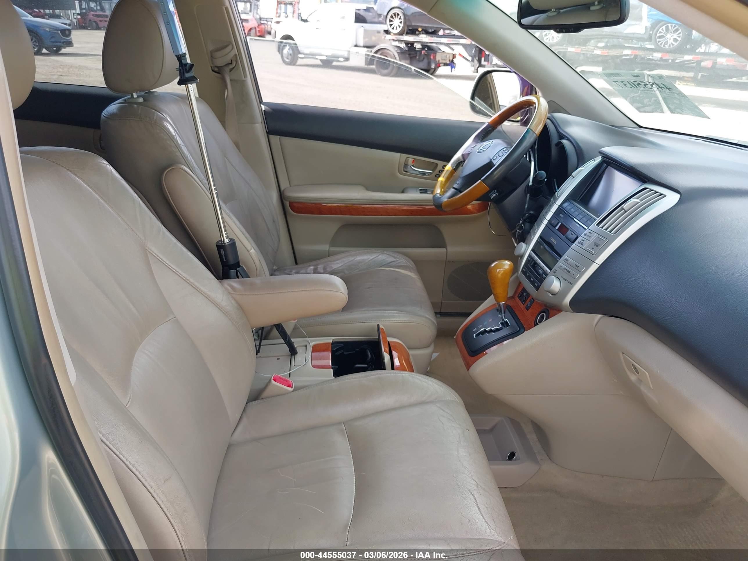 LEXUS RX image 5