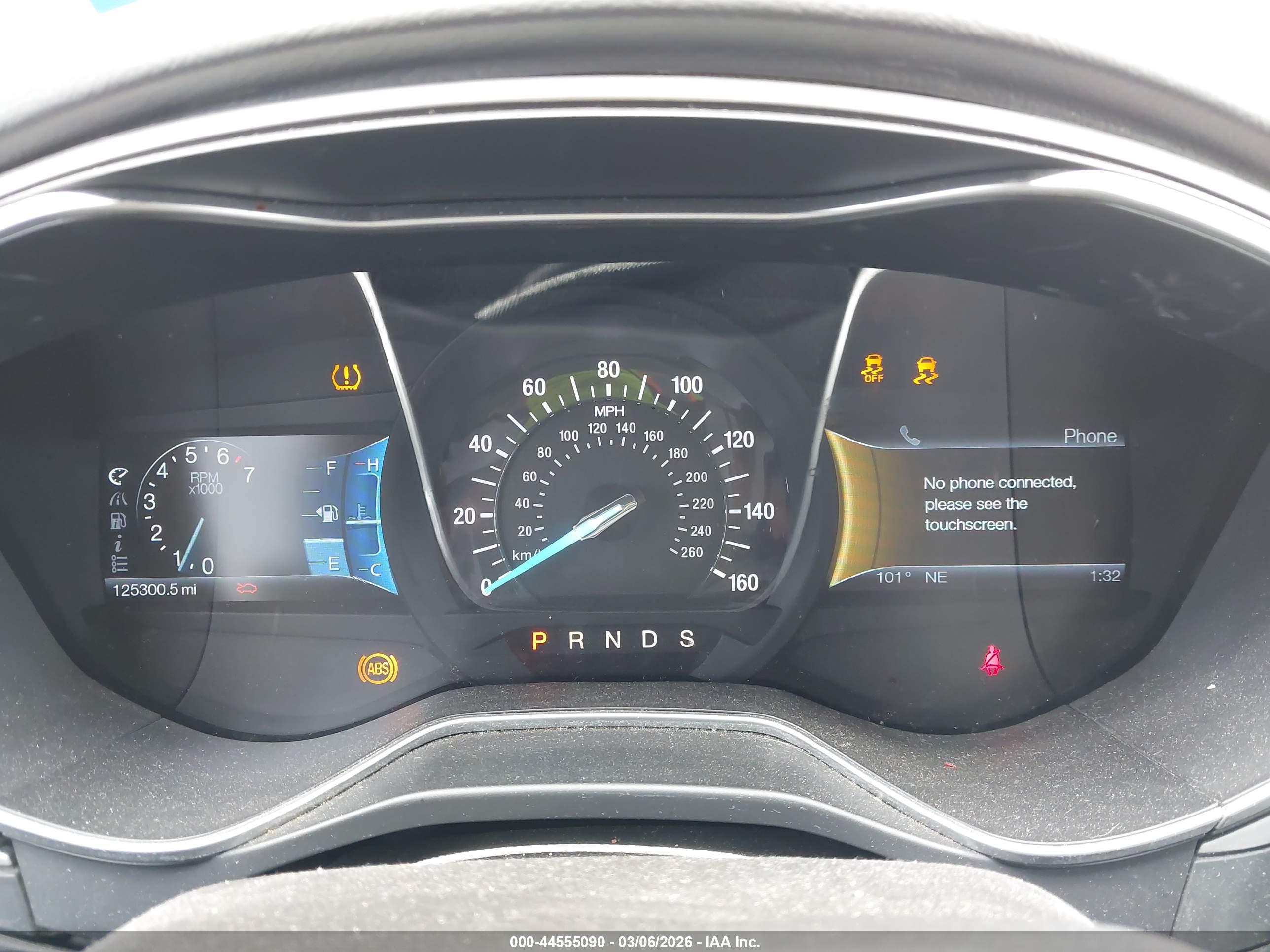 FORD FUSION image 7