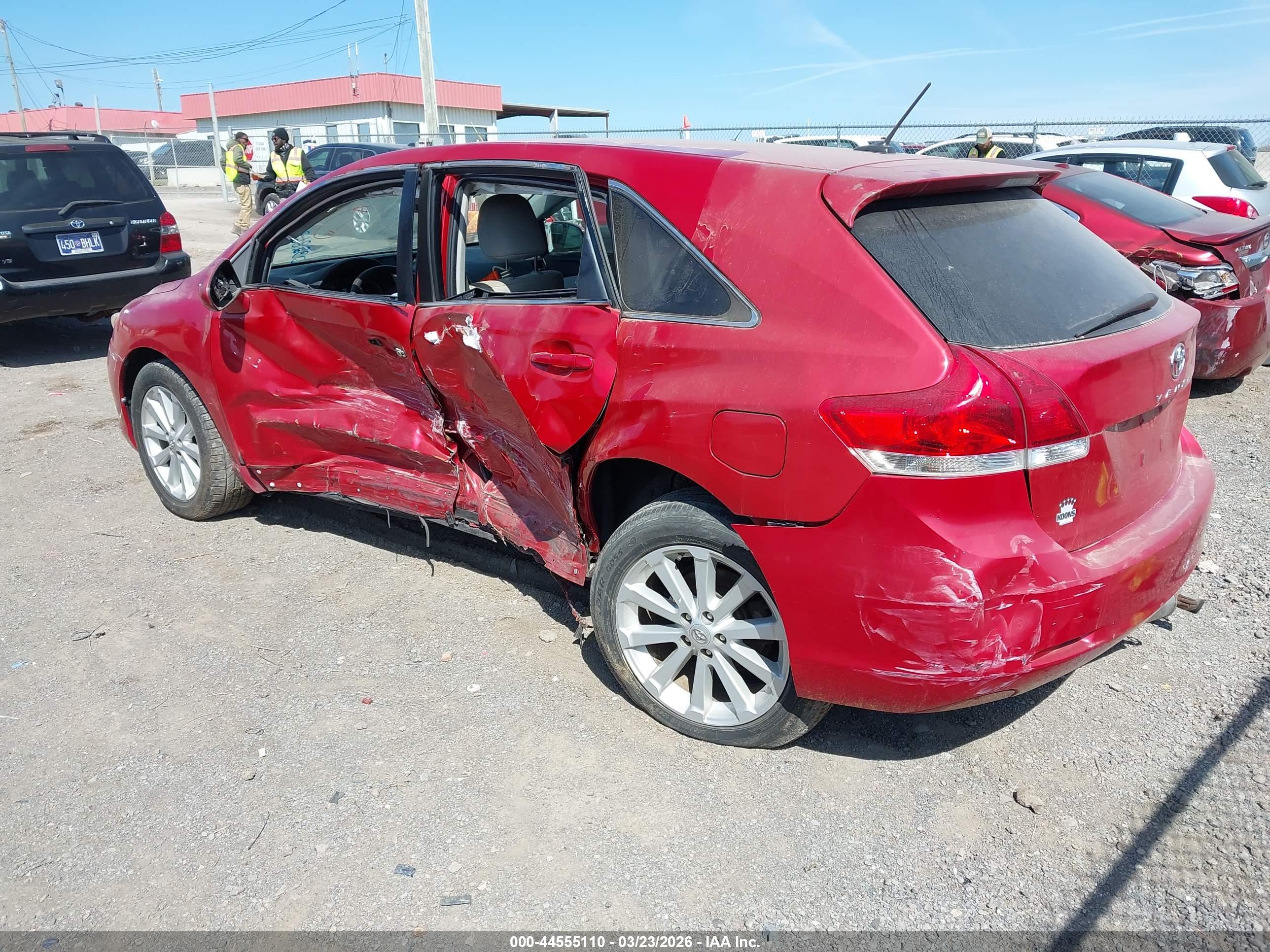TOYOTA VENZA image 3
