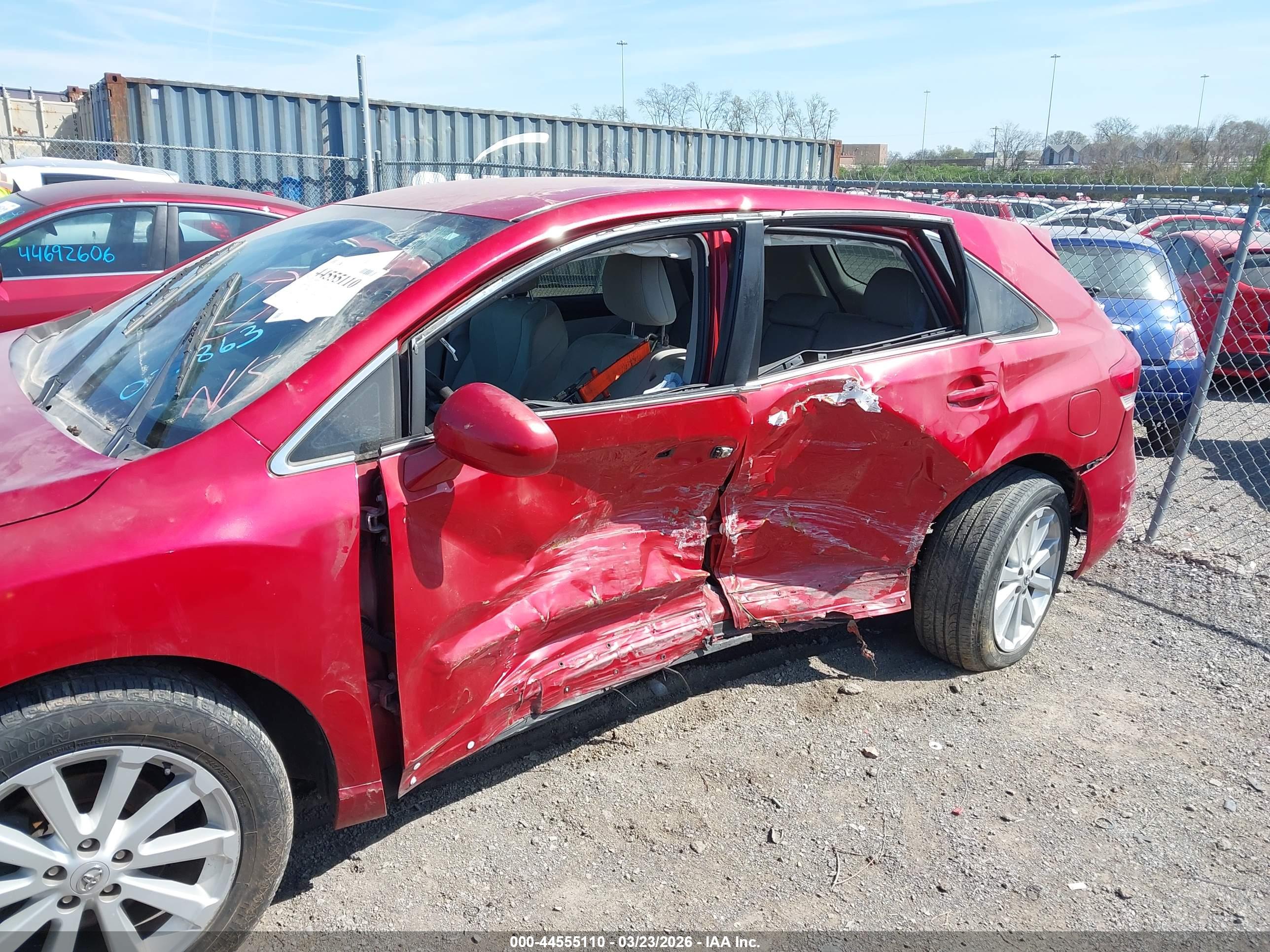 TOYOTA VENZA image 6