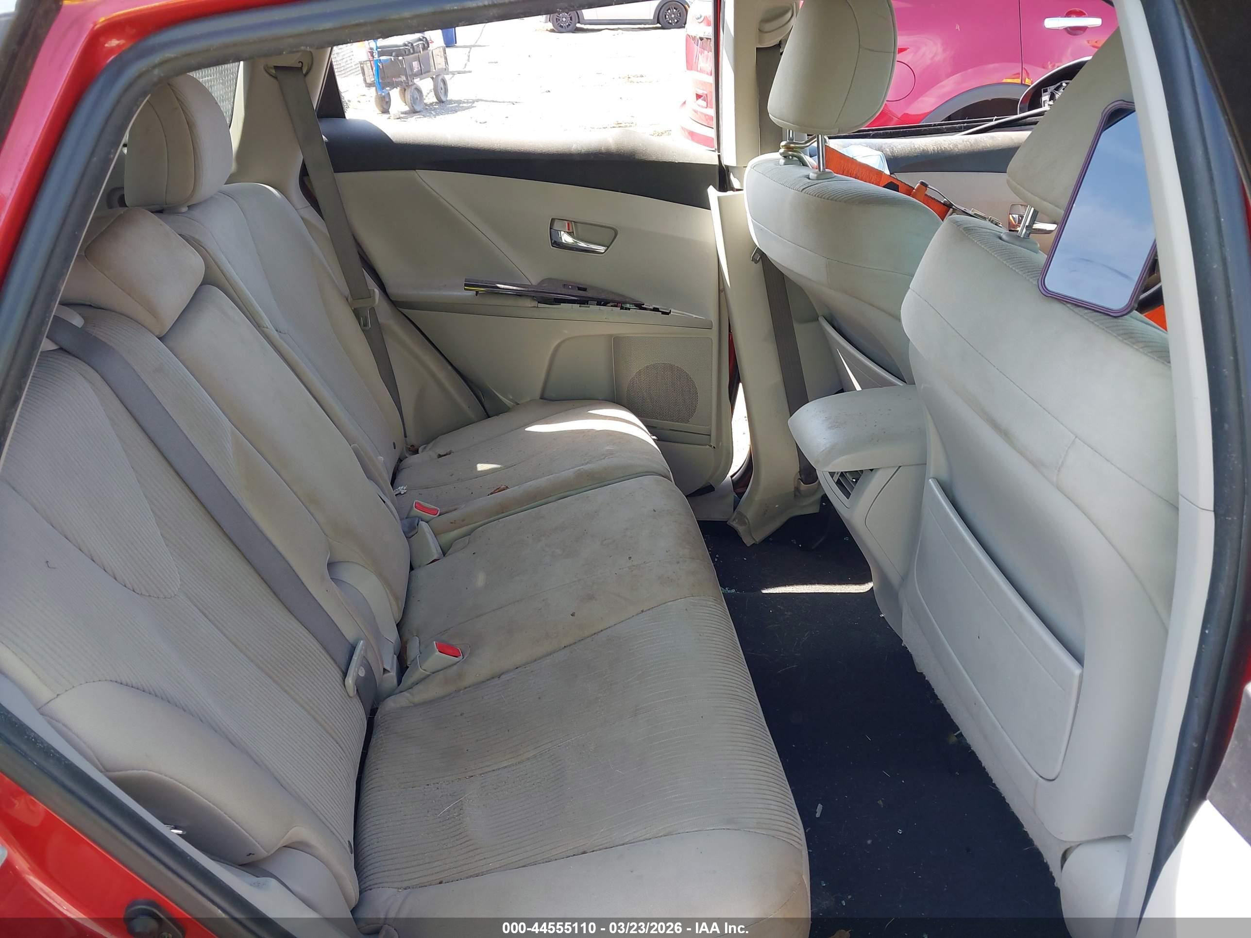 TOYOTA VENZA image 8