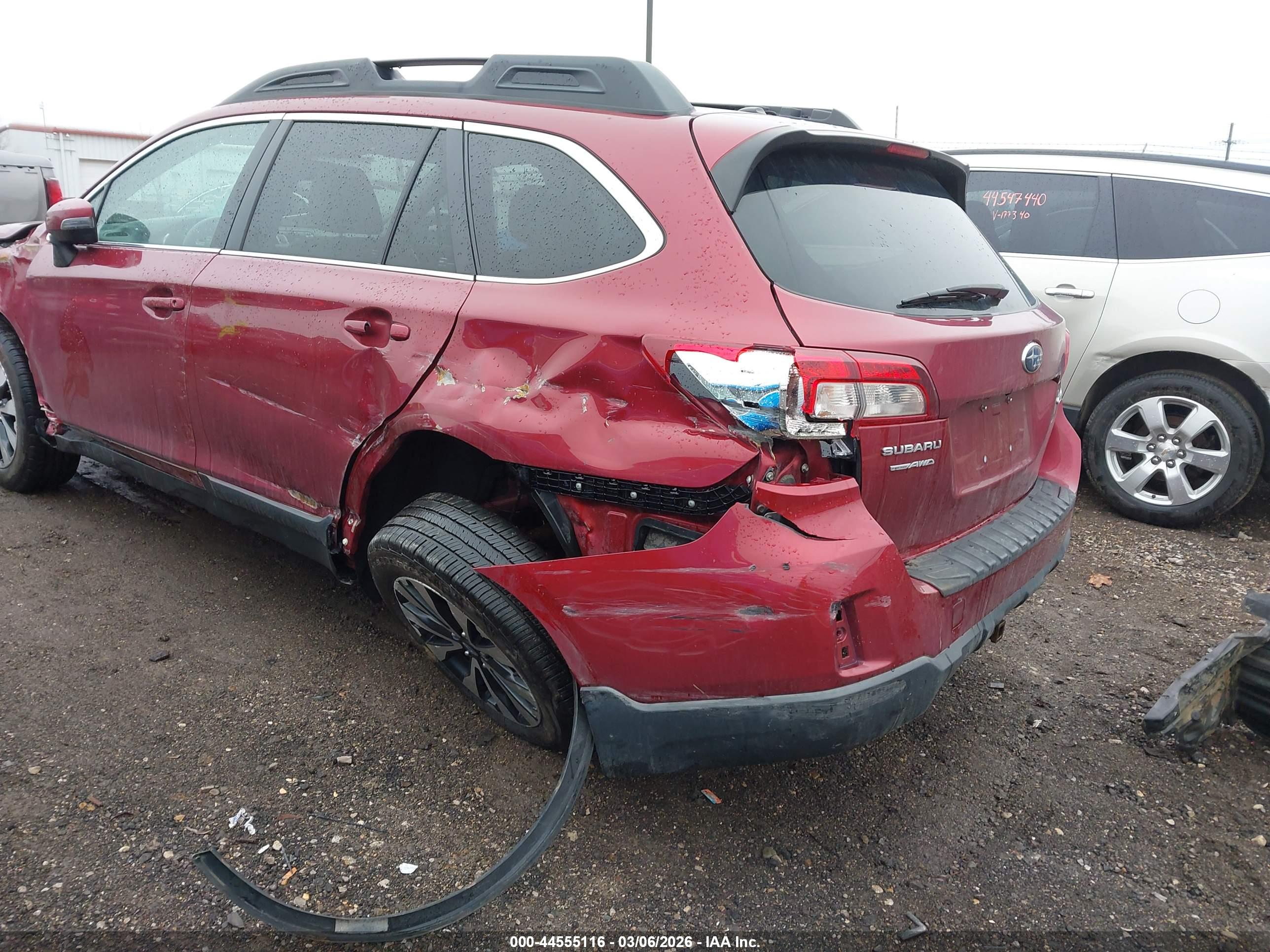 SUBARU OUTBACK image 3