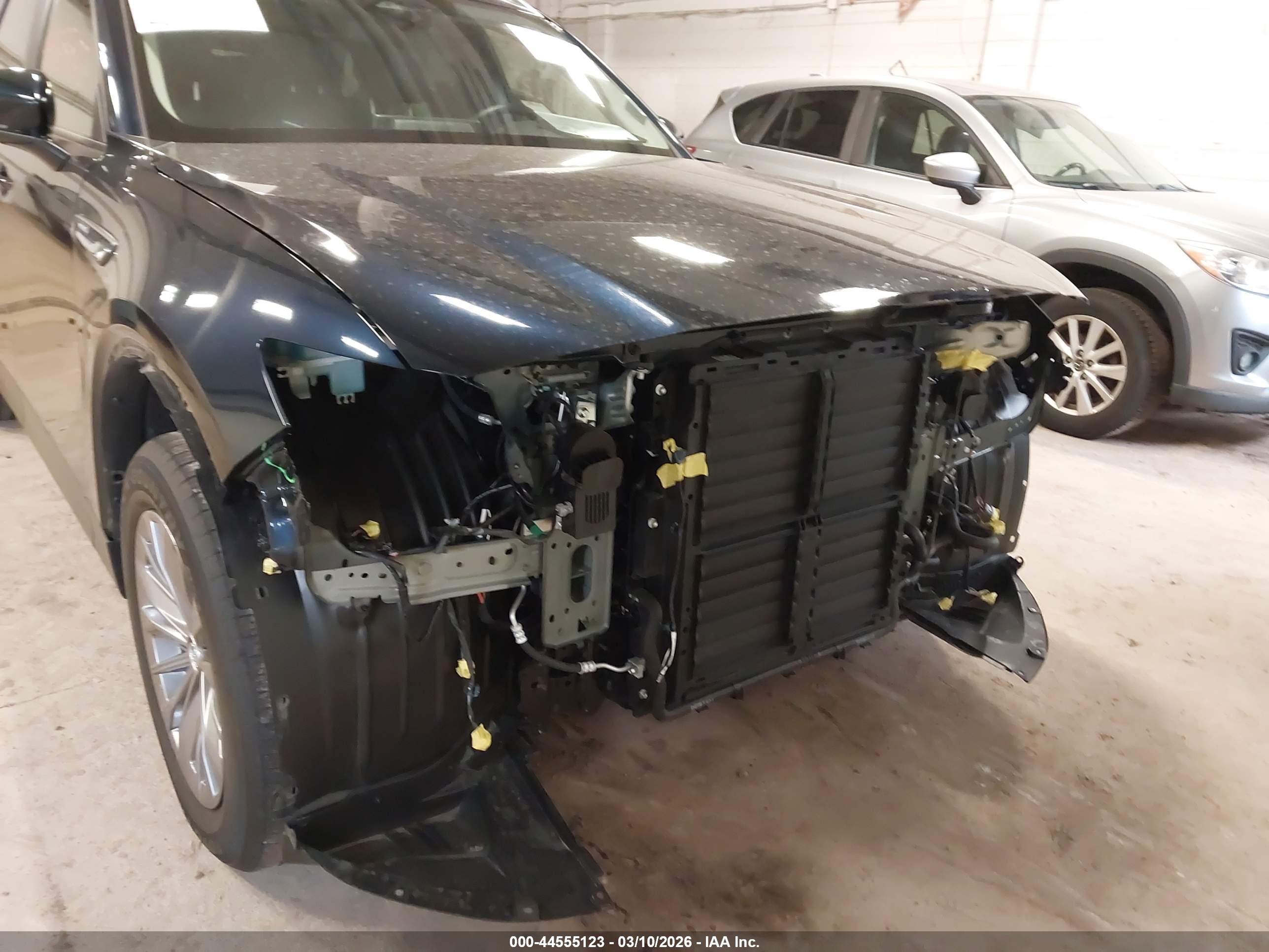 MAZDA CX-90 image 6