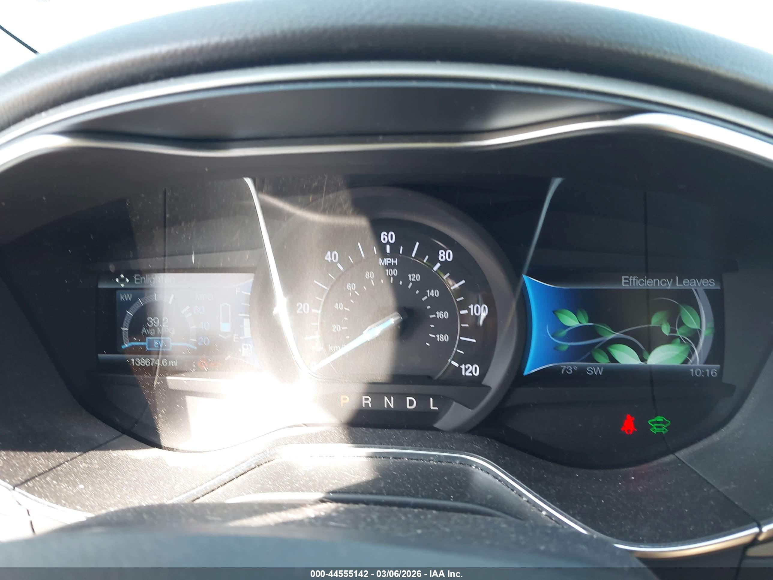 FORD FUSION image 7