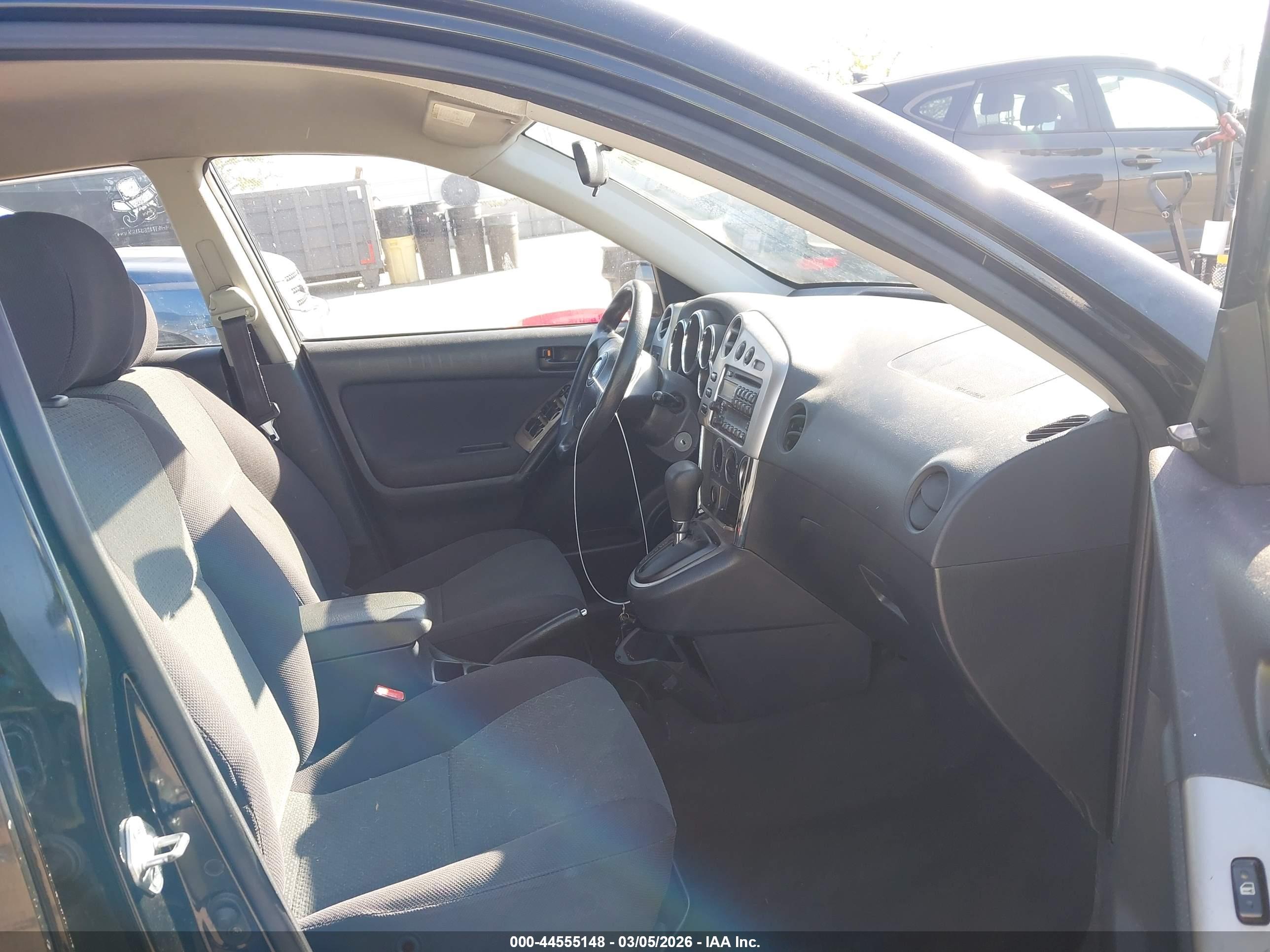 TOYOTA MATRIX image 5