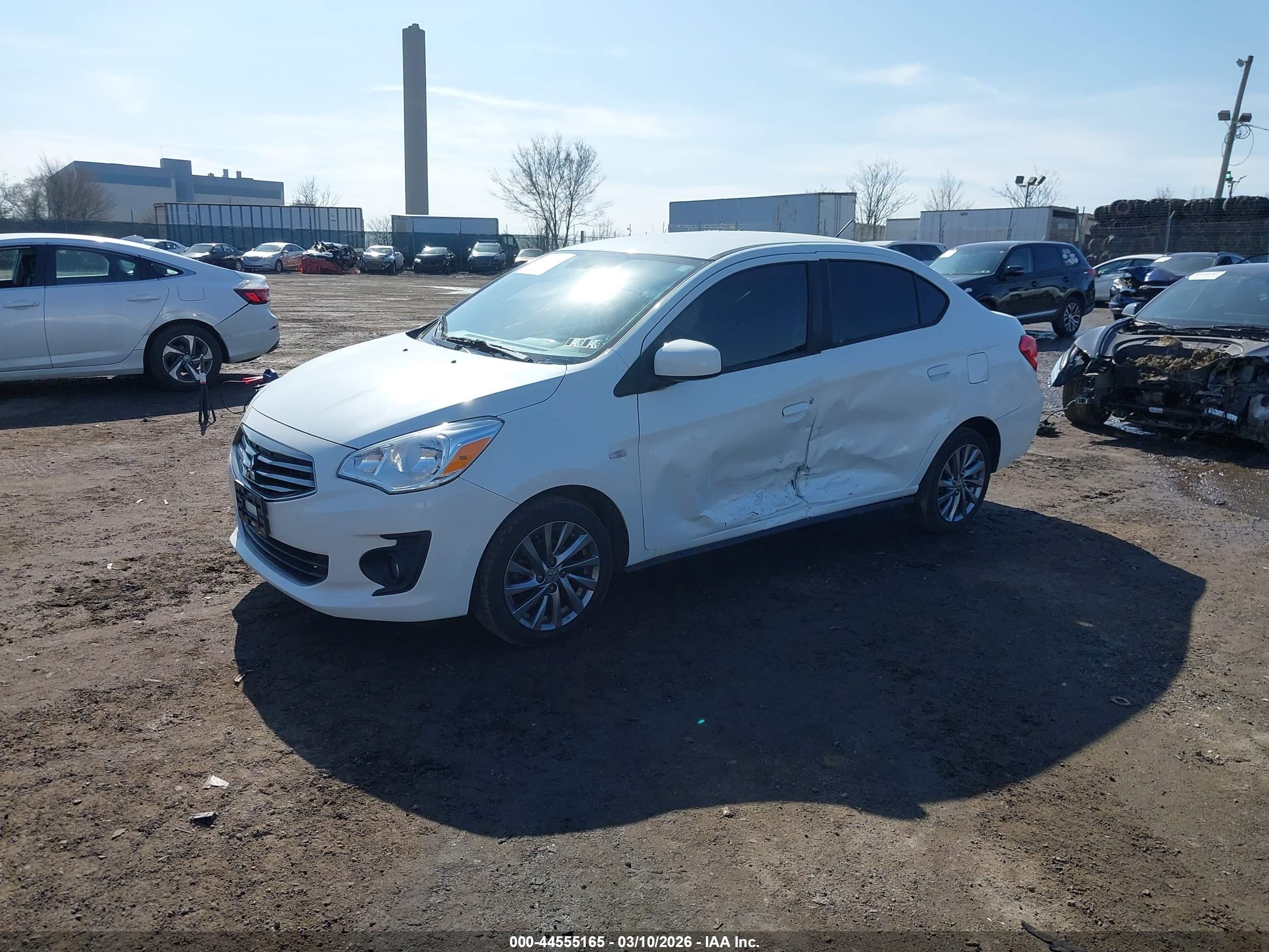 MITSUBISHI MIRAGE image 2