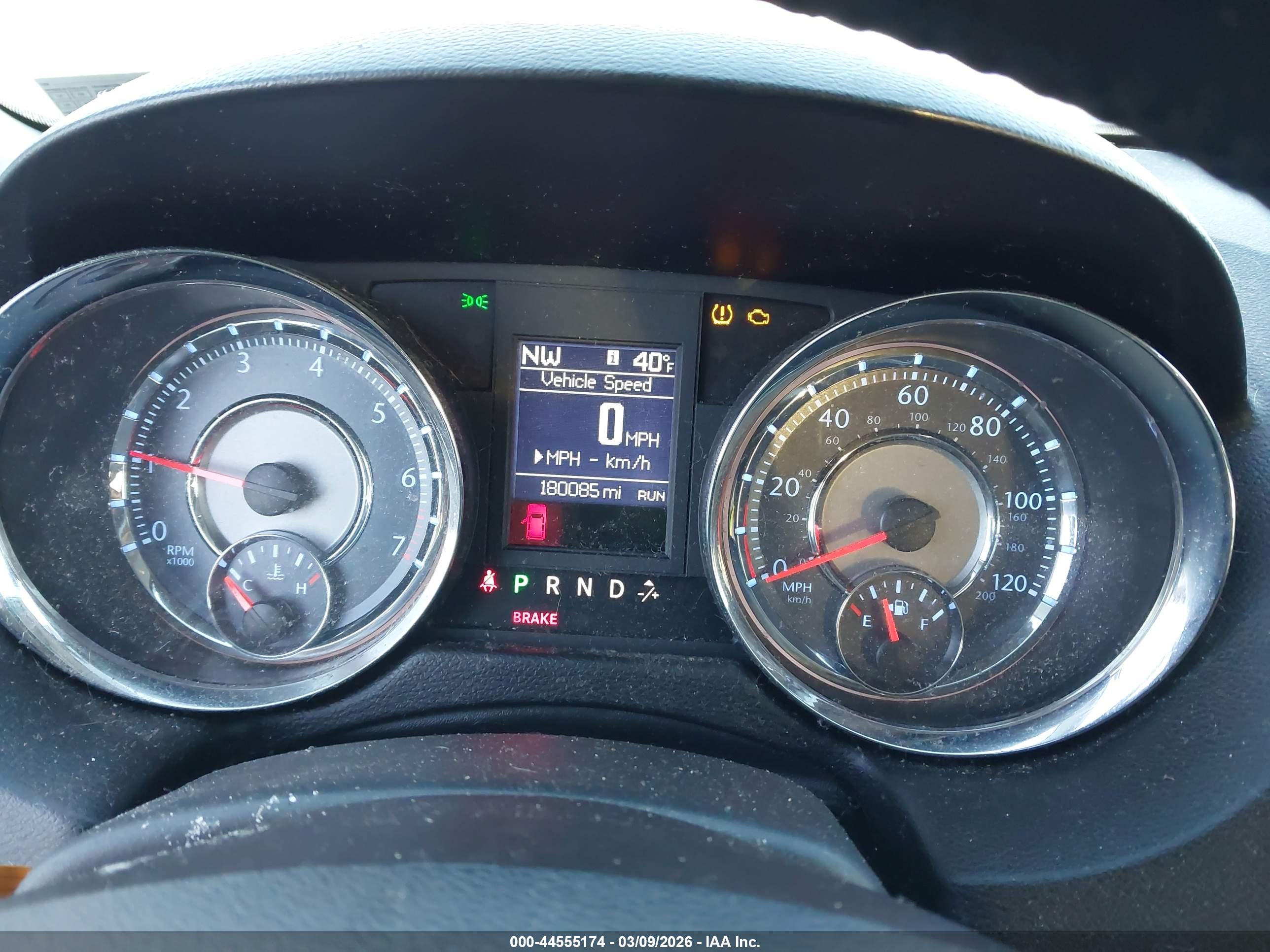 CHRYSLER TOWN image 7