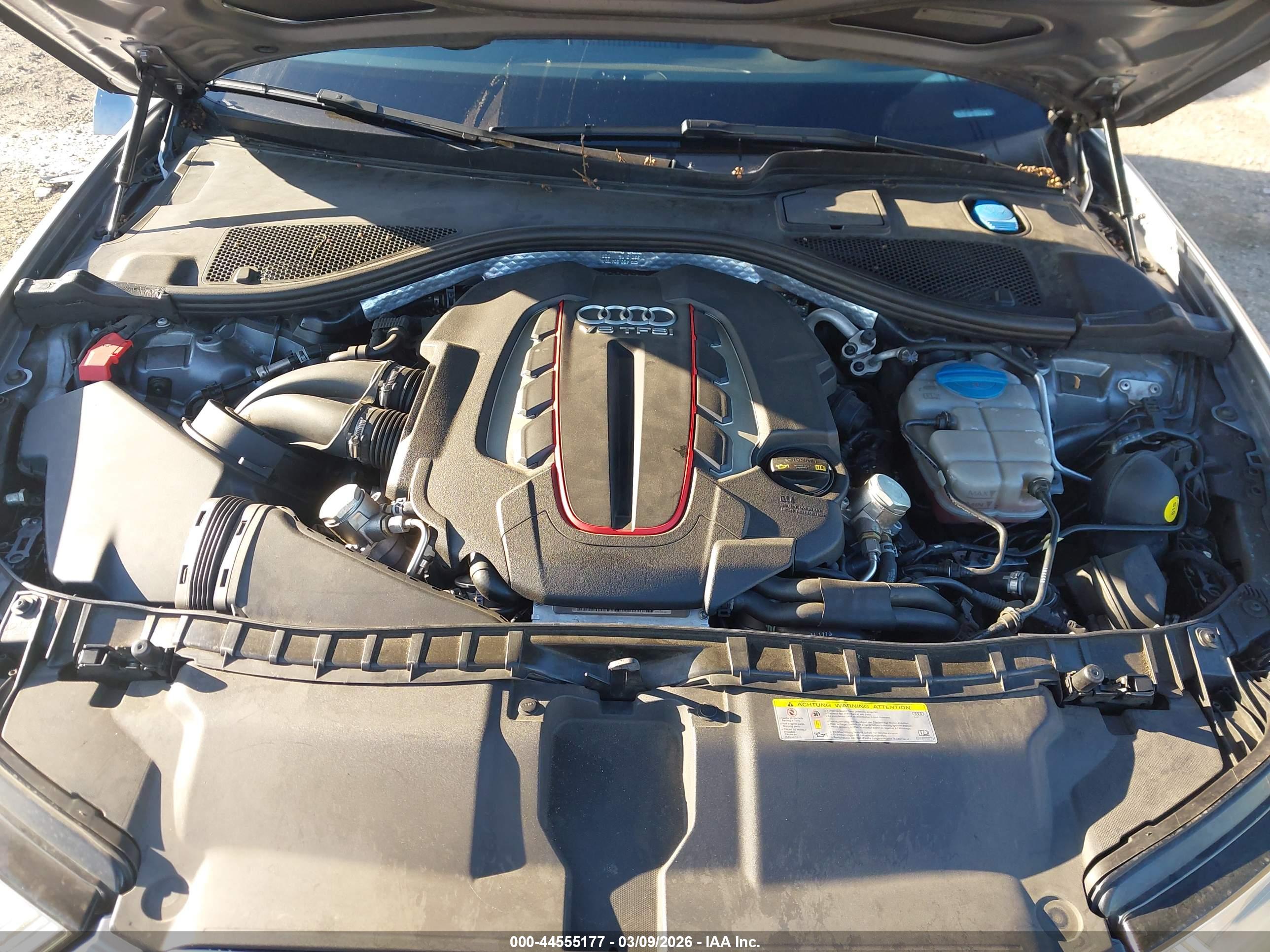 AUDI S6 image 10