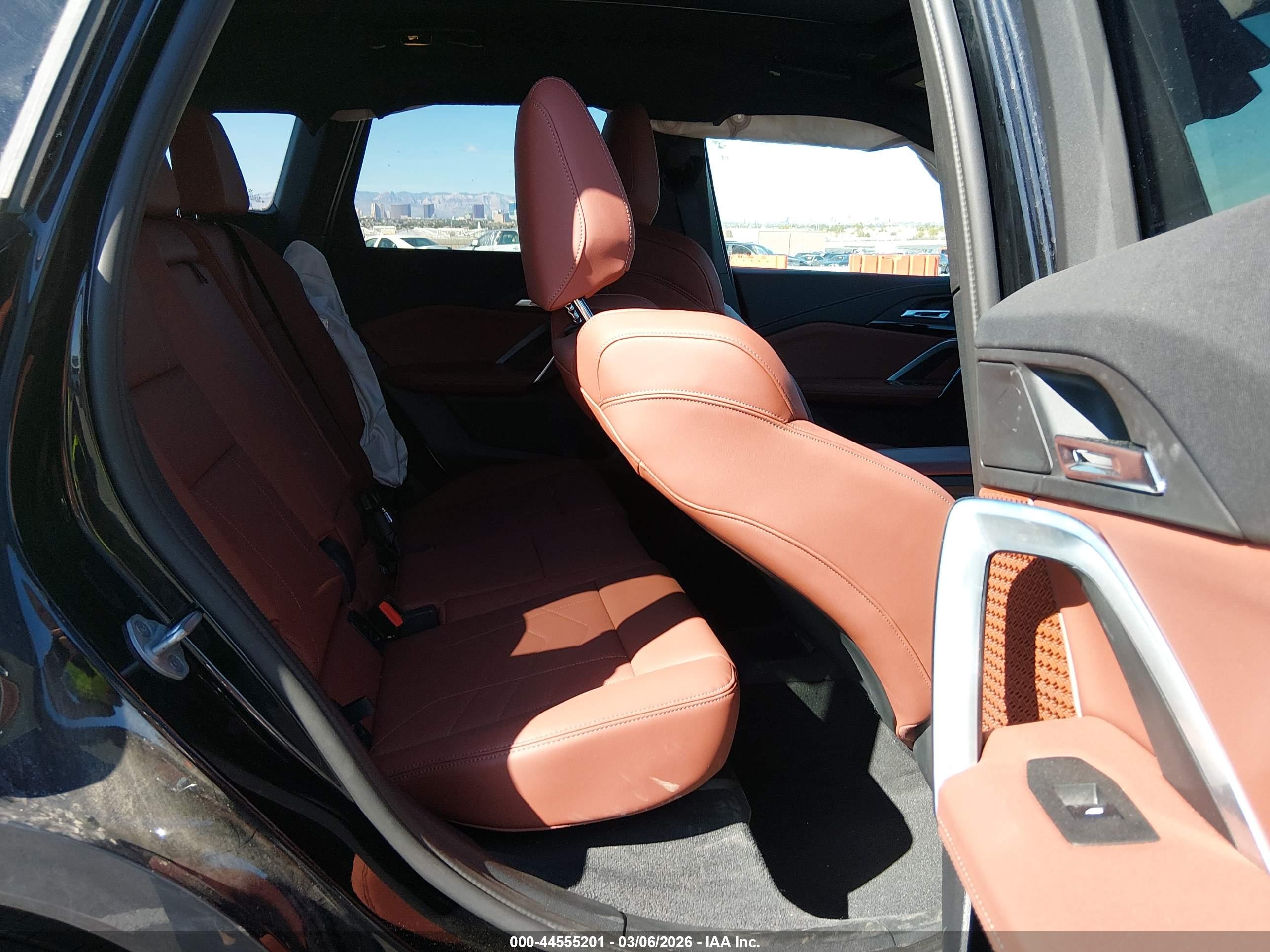BMW X1 image 8