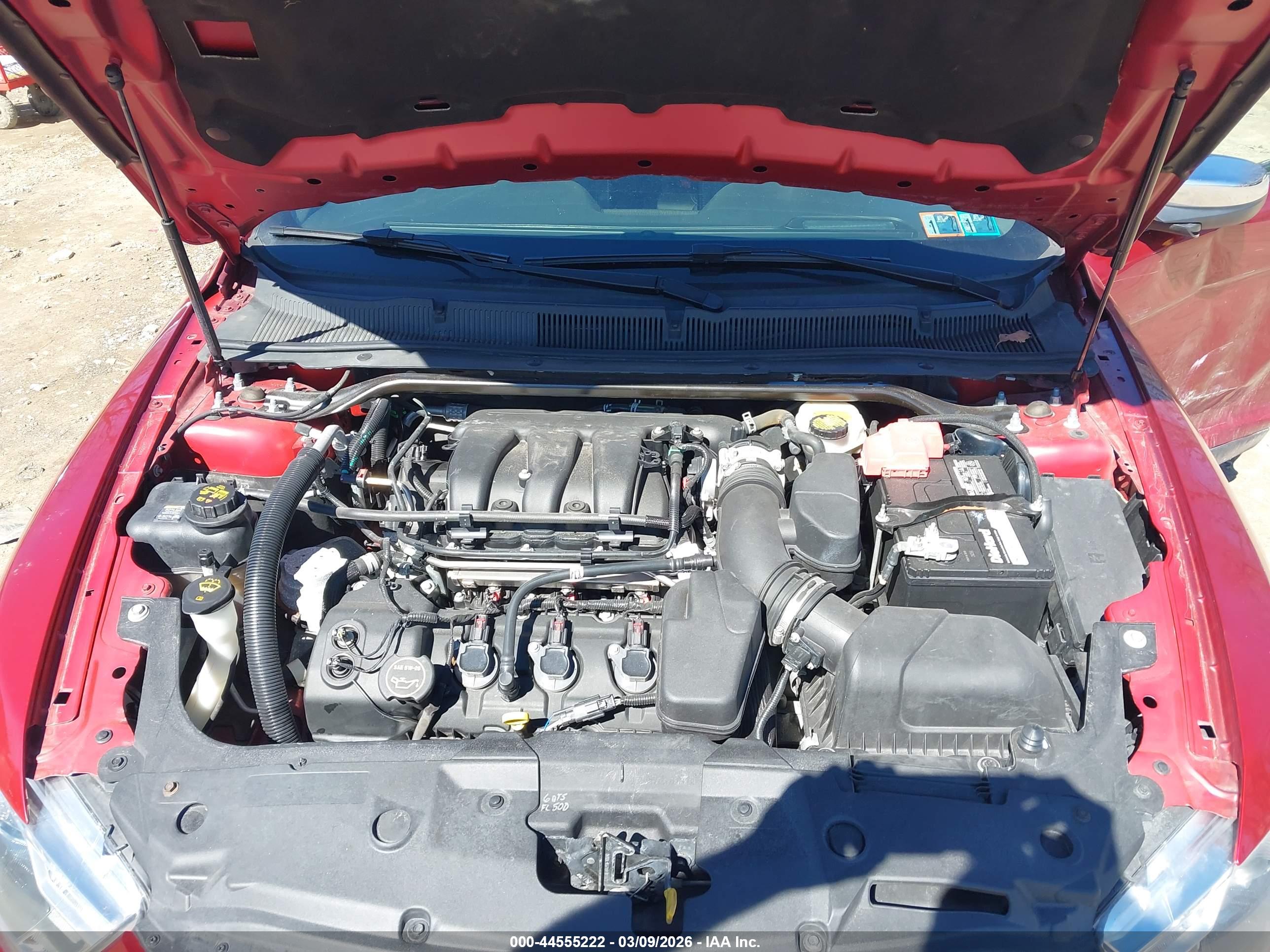 FORD TAURUS image 10
