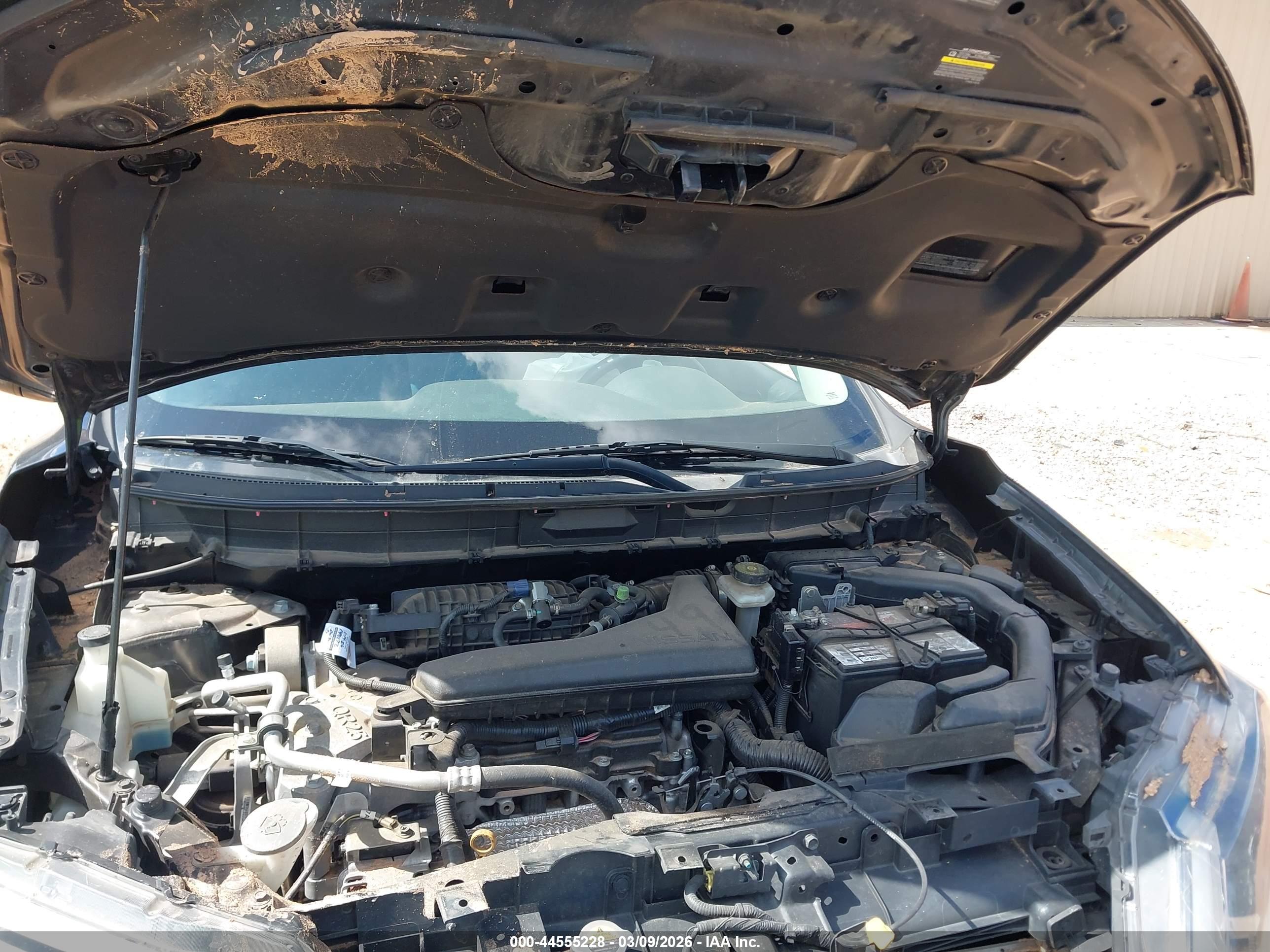 NISSAN ROGUE image 10