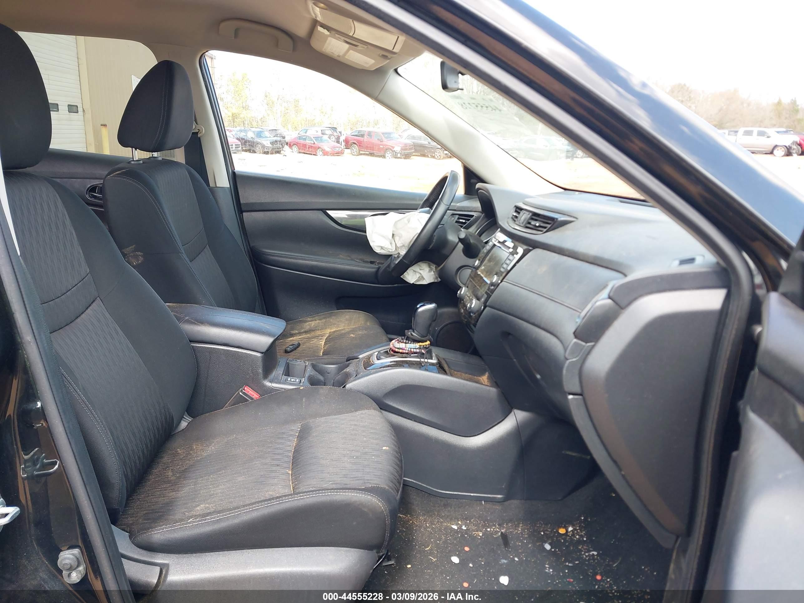 NISSAN ROGUE image 5