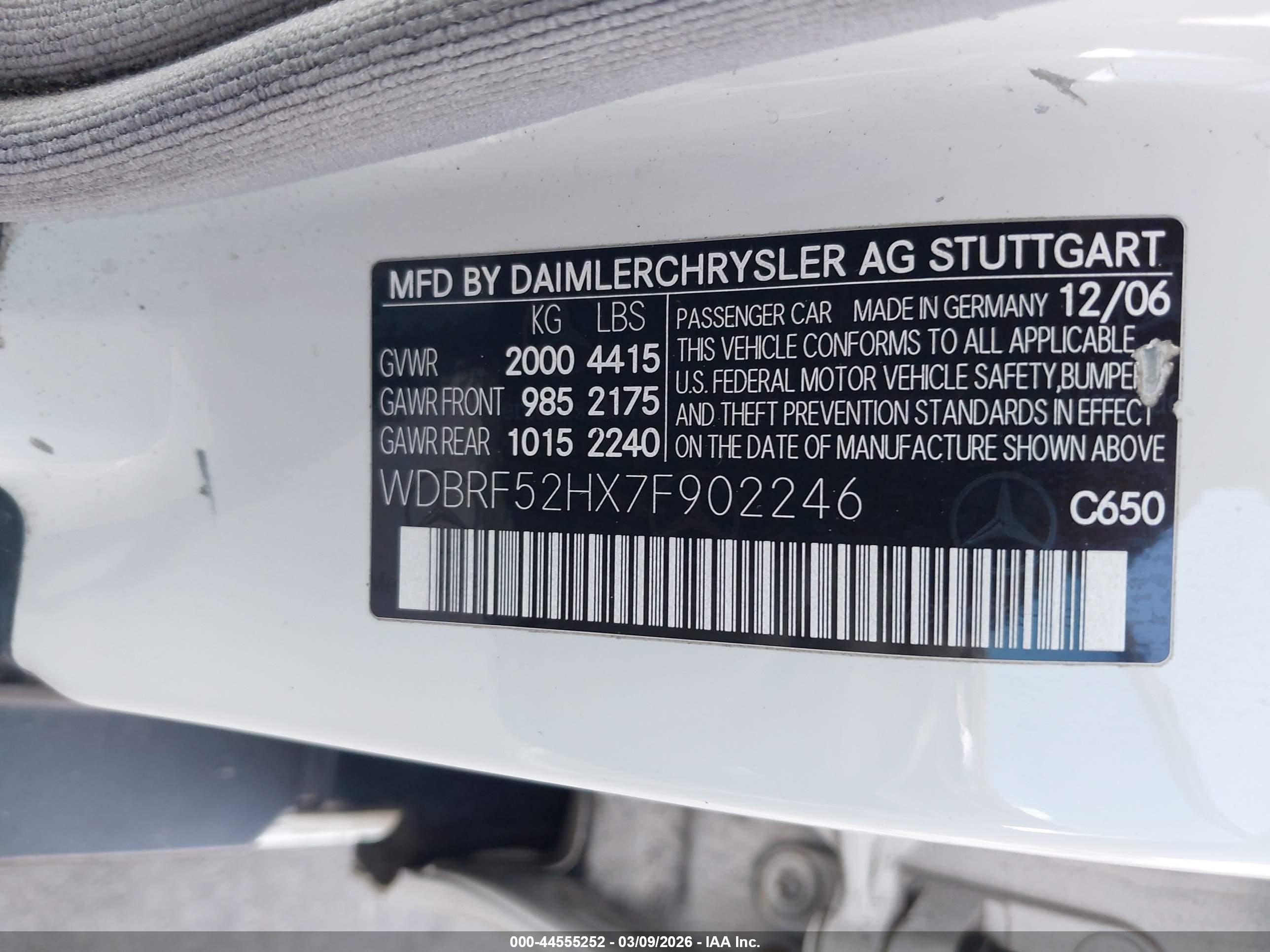 MERCEDES-BENZ C image 9