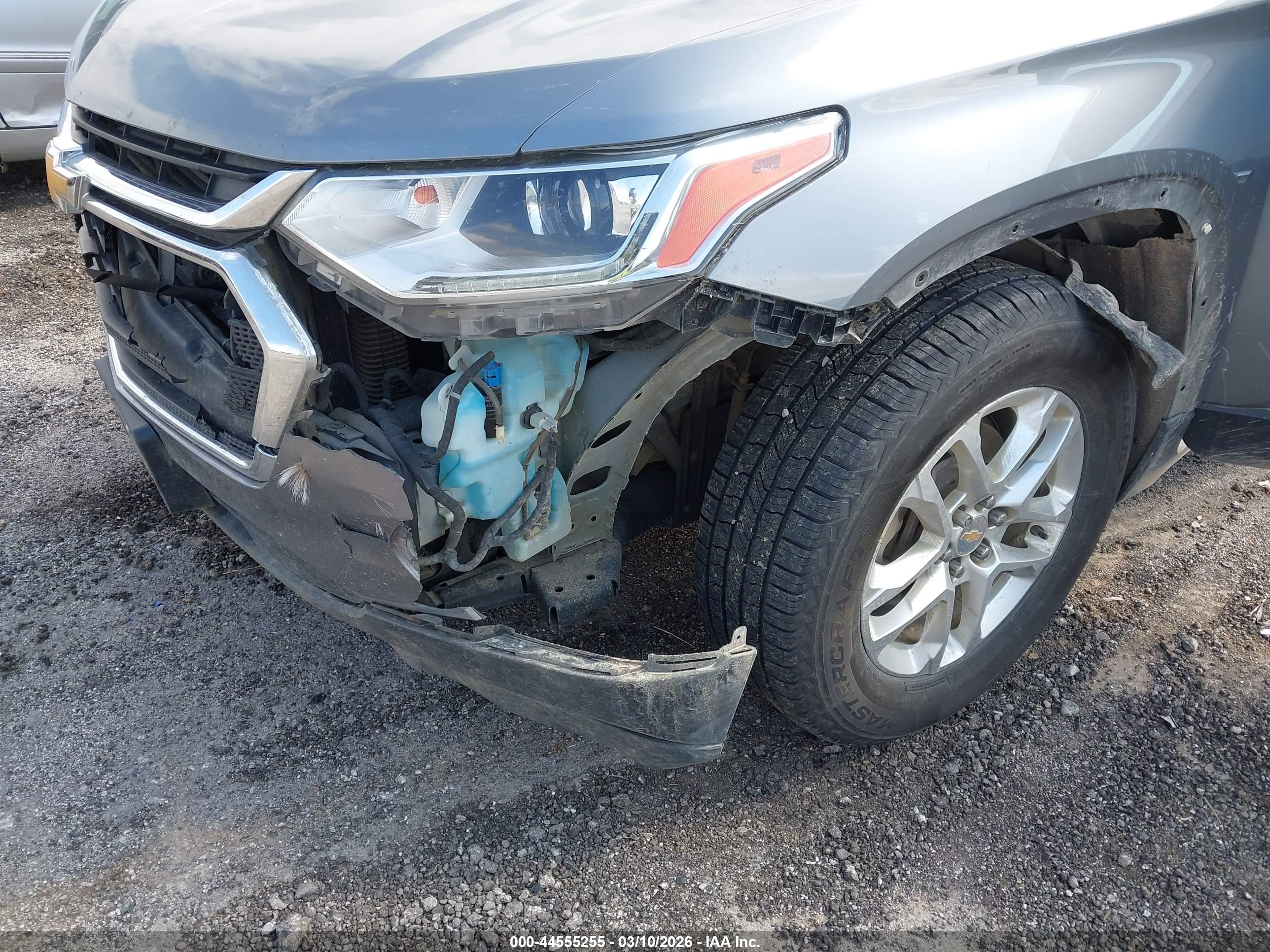 CHEVROLET TRAVERSE image 6