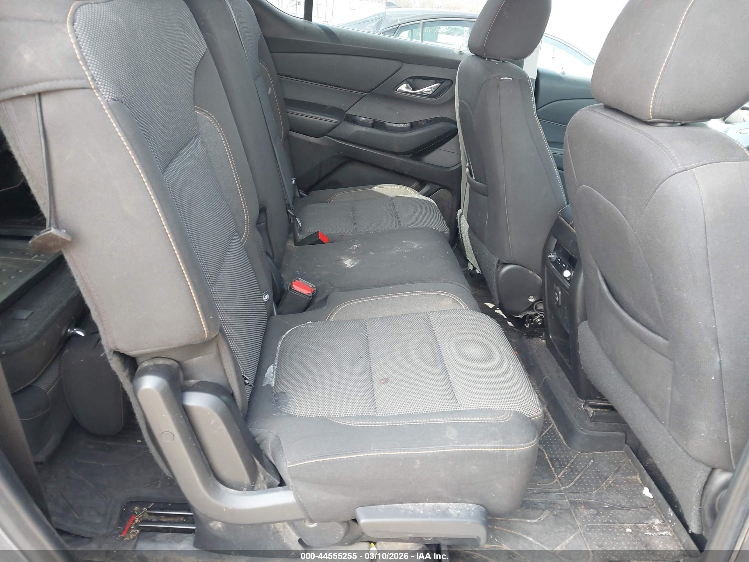 CHEVROLET TRAVERSE image 8
