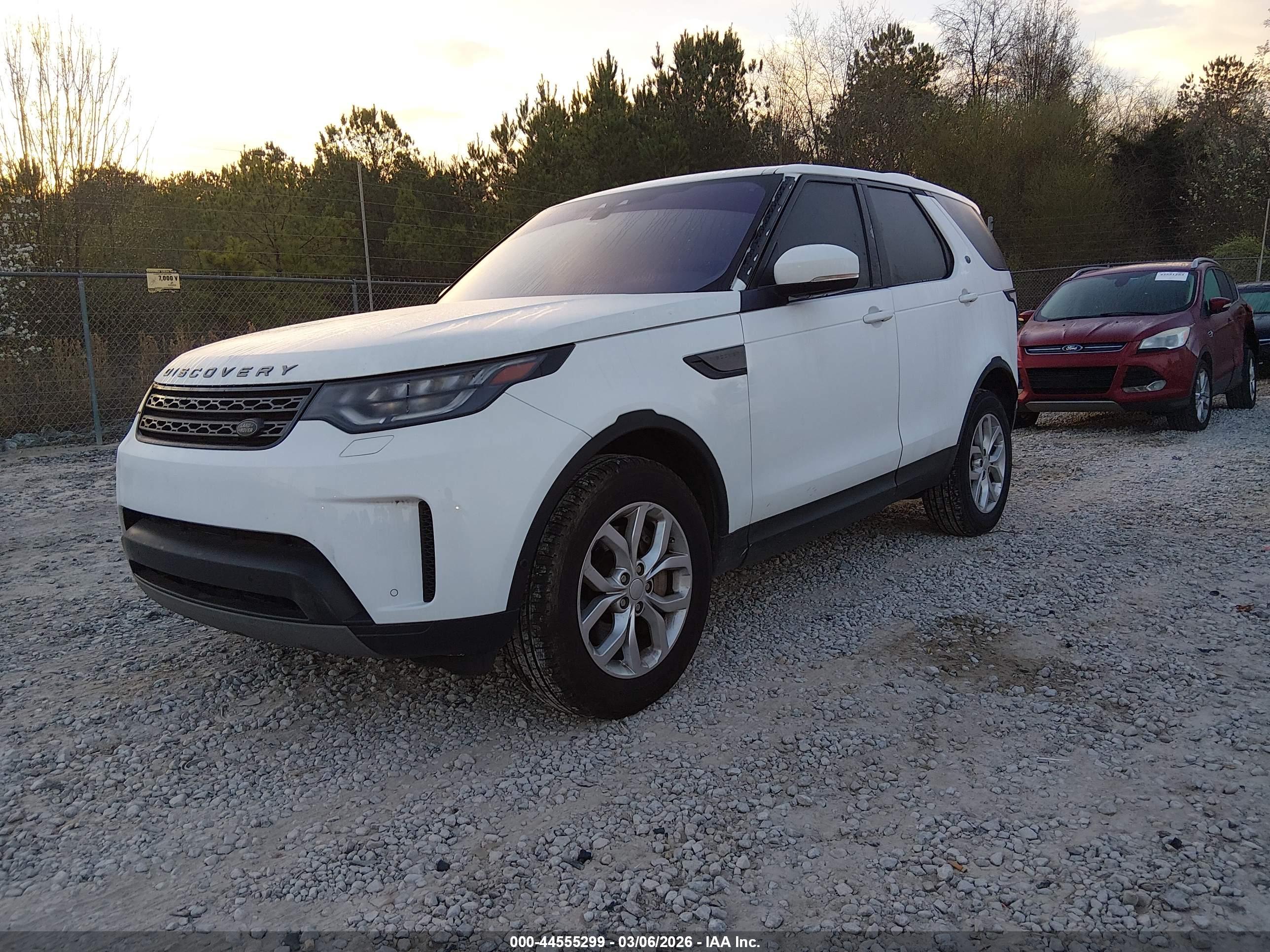 LAND ROVER image 2