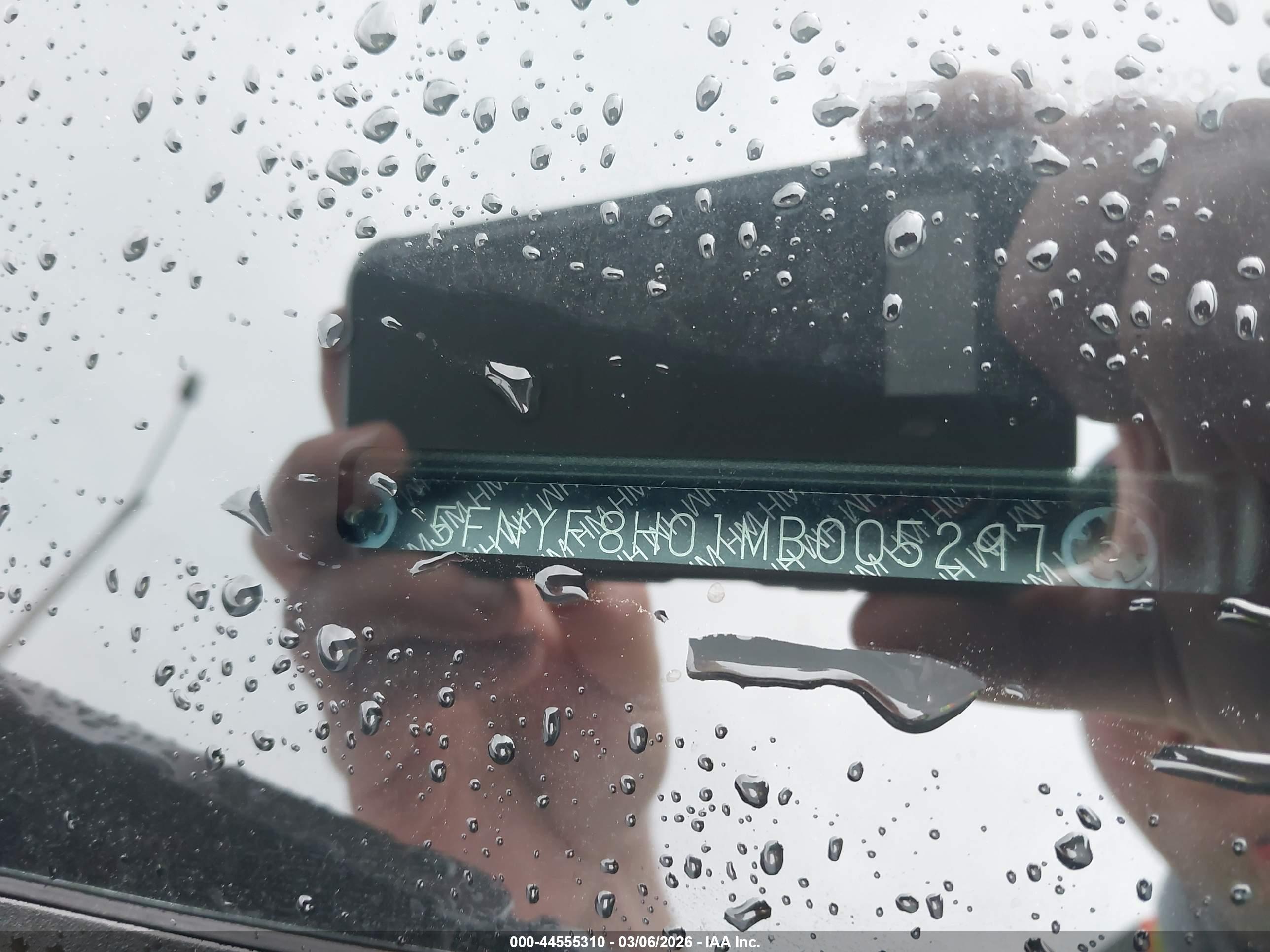 HONDA PASSPORT image 9