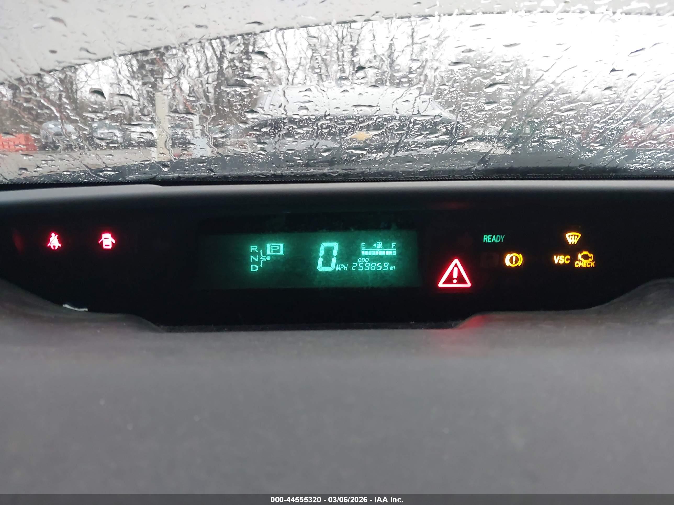 TOYOTA PRIUS image 7