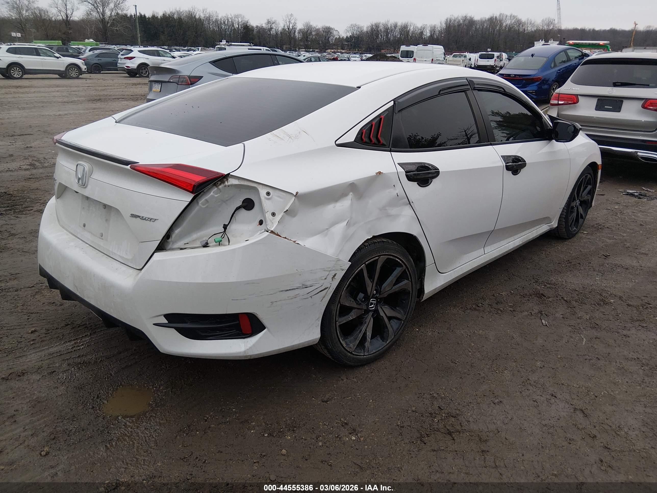 HONDA CIVIC image 4