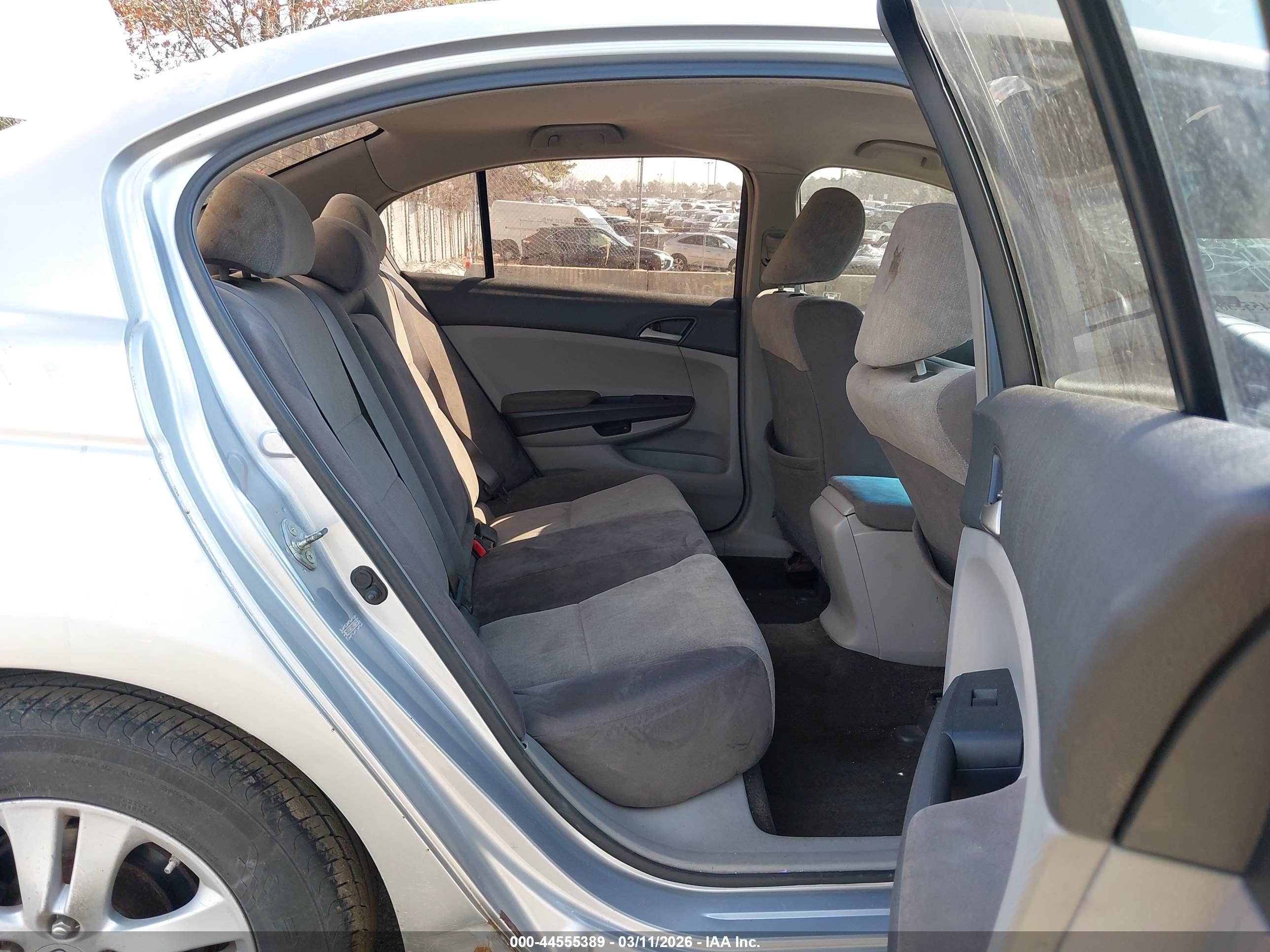 HONDA ACCORD image 8