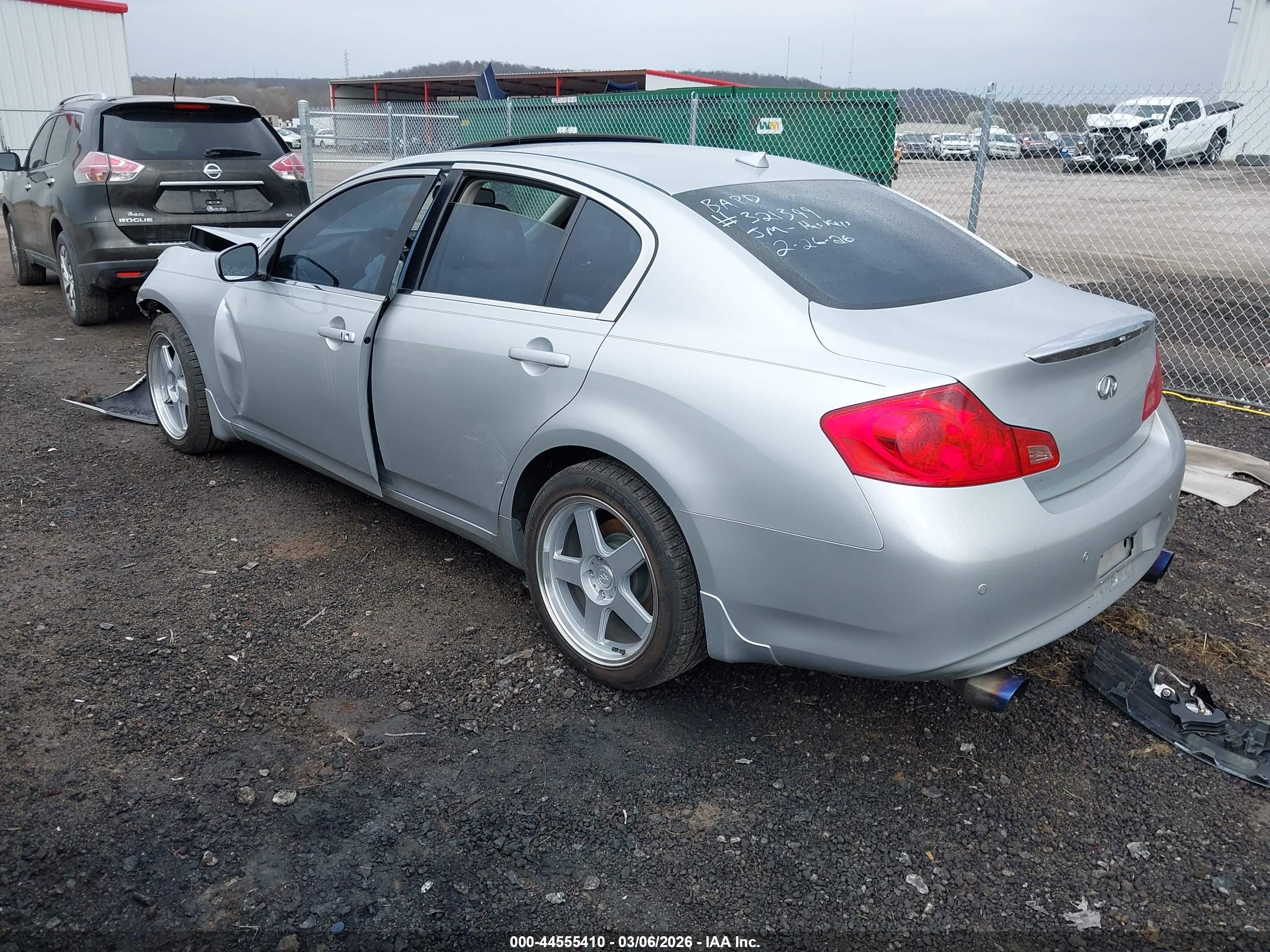 INFINITI G37X image 3