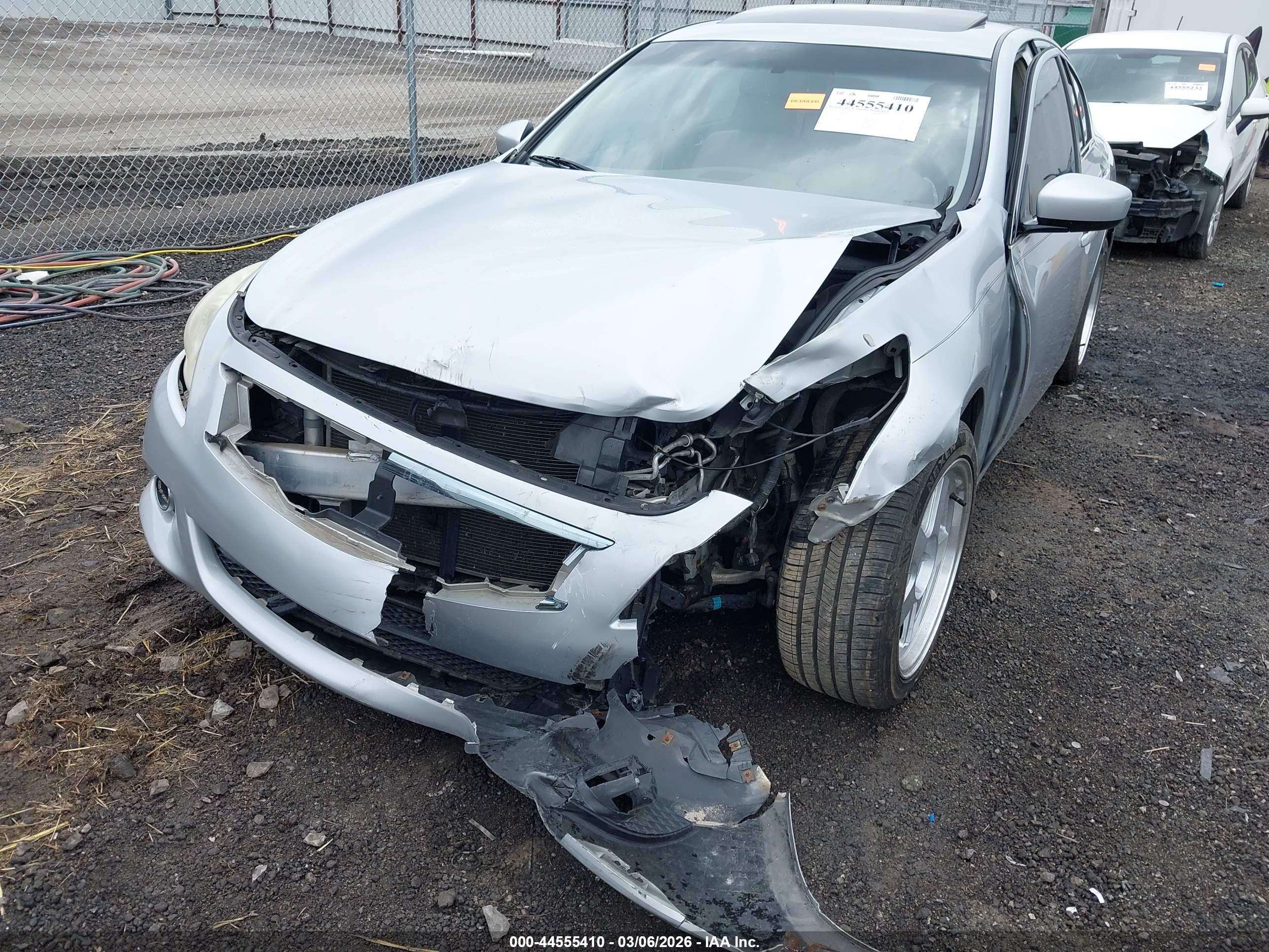 INFINITI G37X image 6
