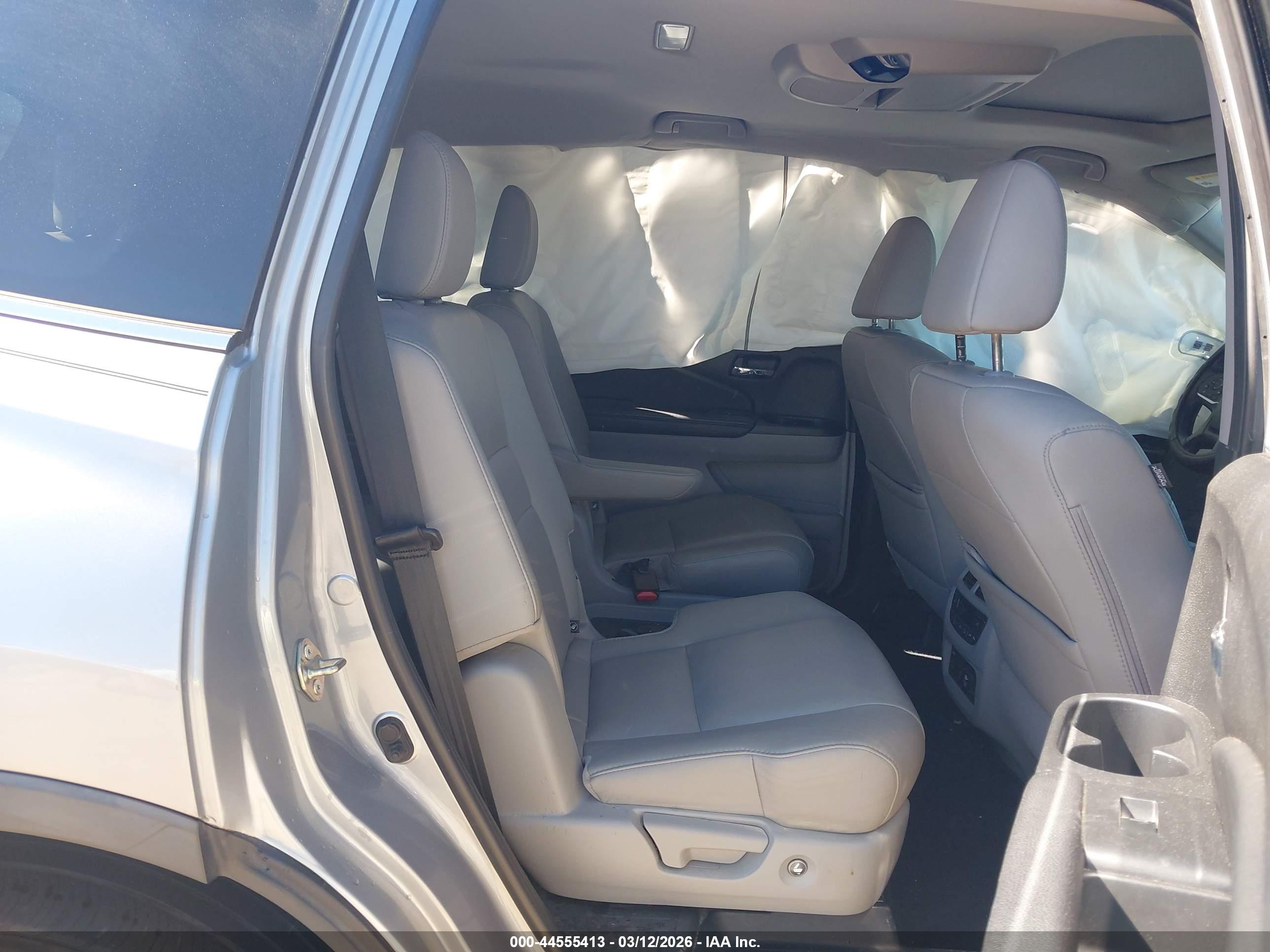 HONDA PILOT image 8