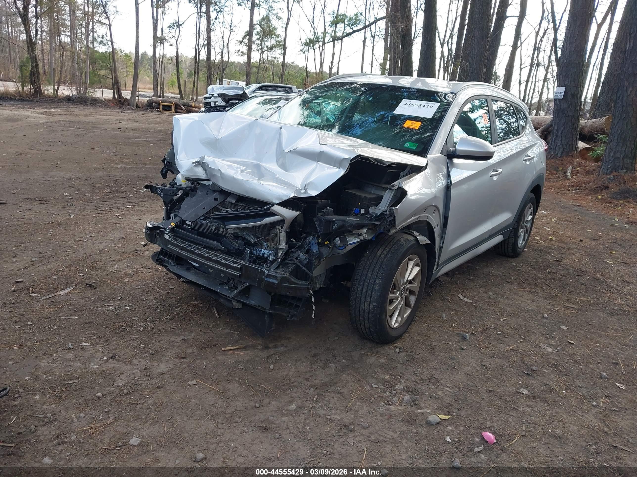 HYUNDAI TUCSON image 2