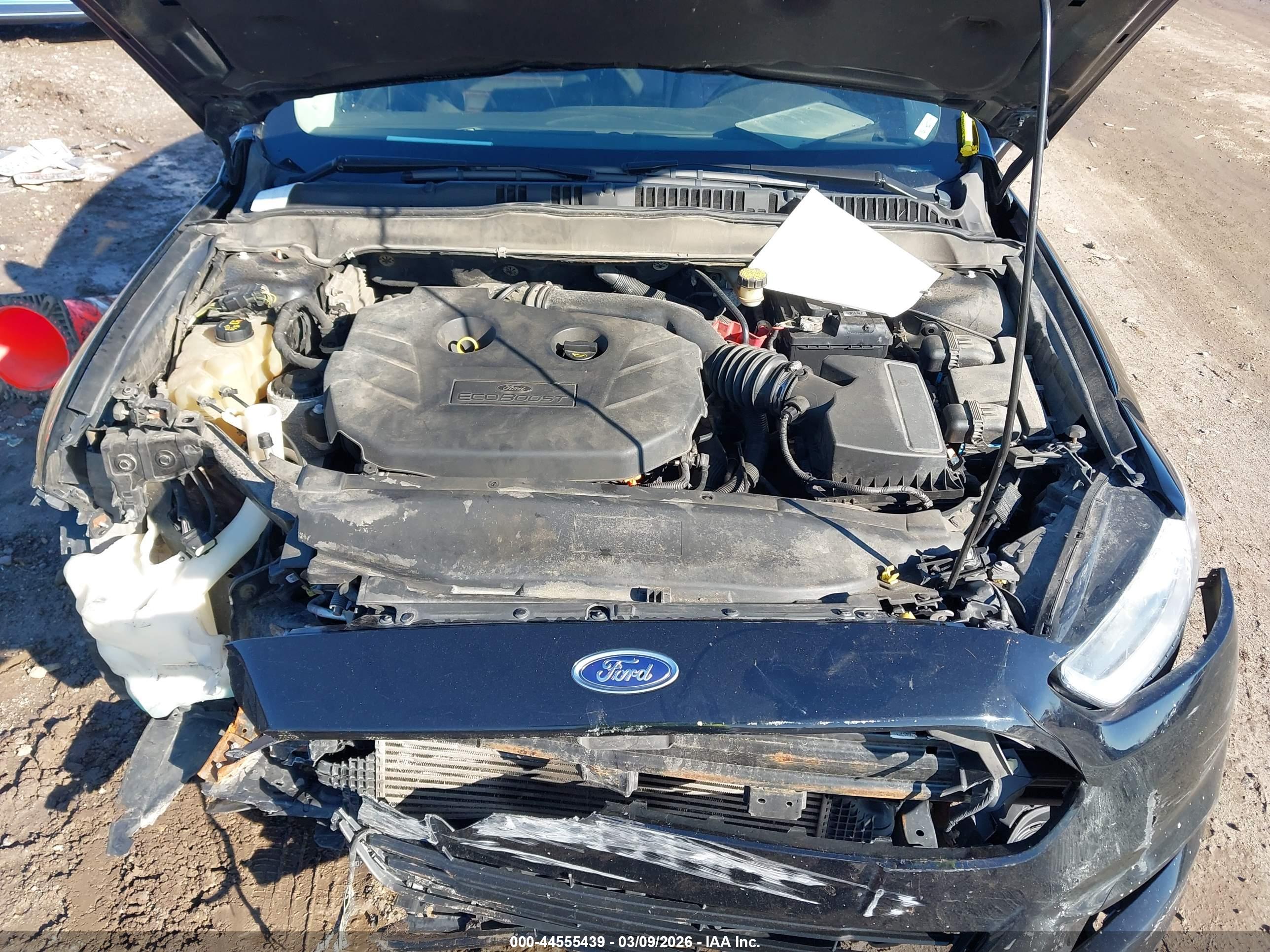 FORD FUSION image 10