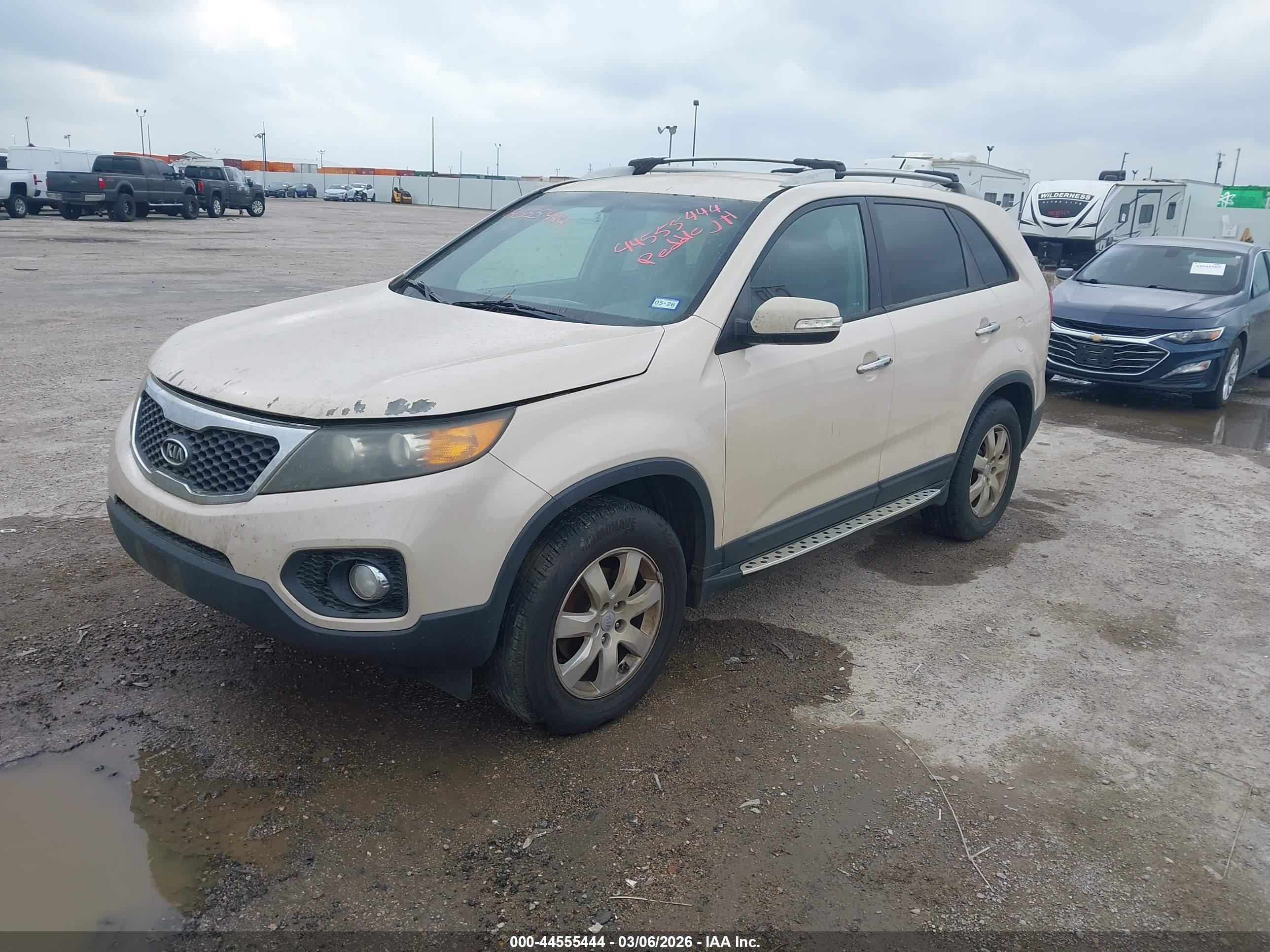KIA SORENTO image 2