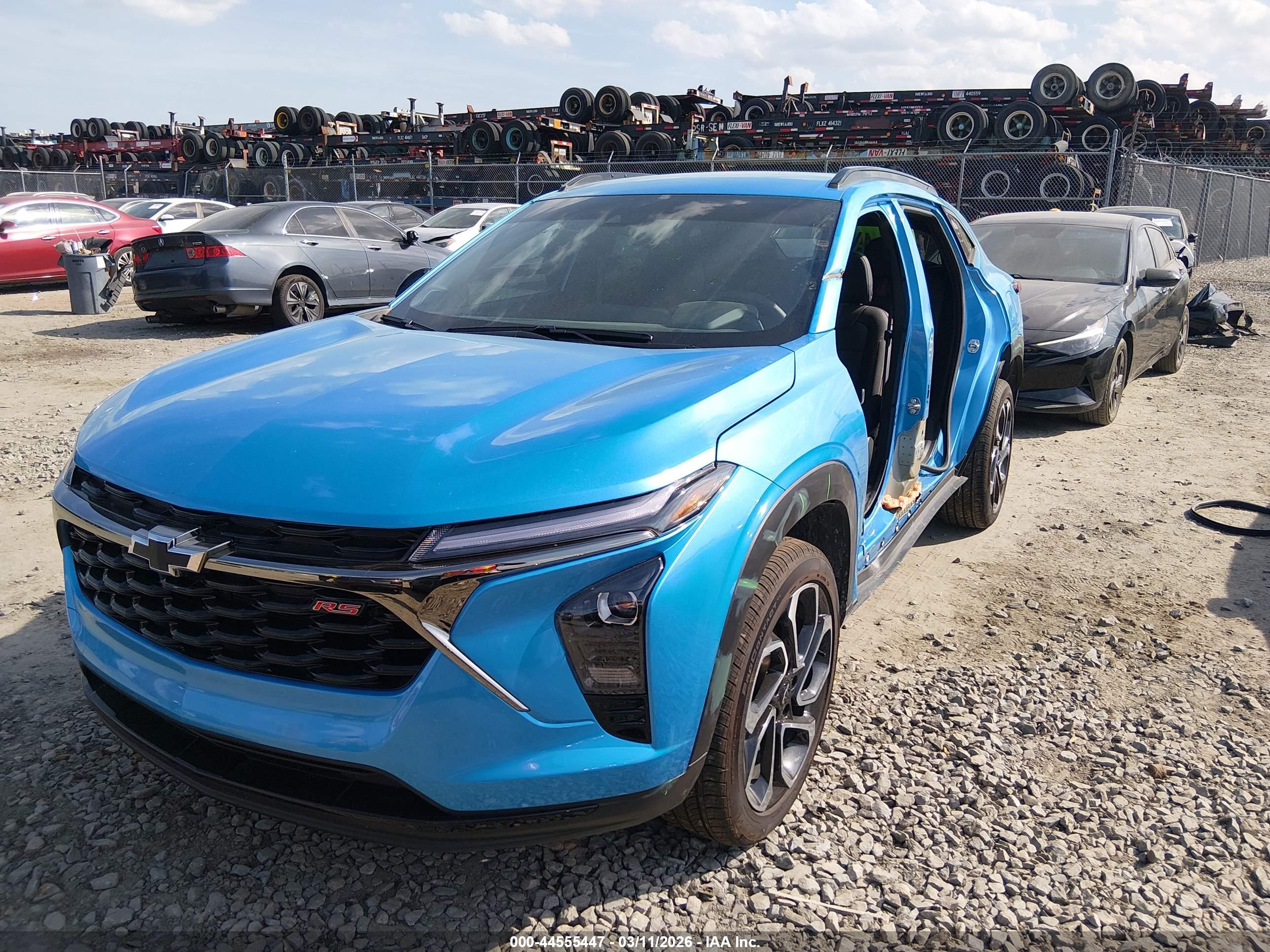 CHEVROLET TRAX image 2