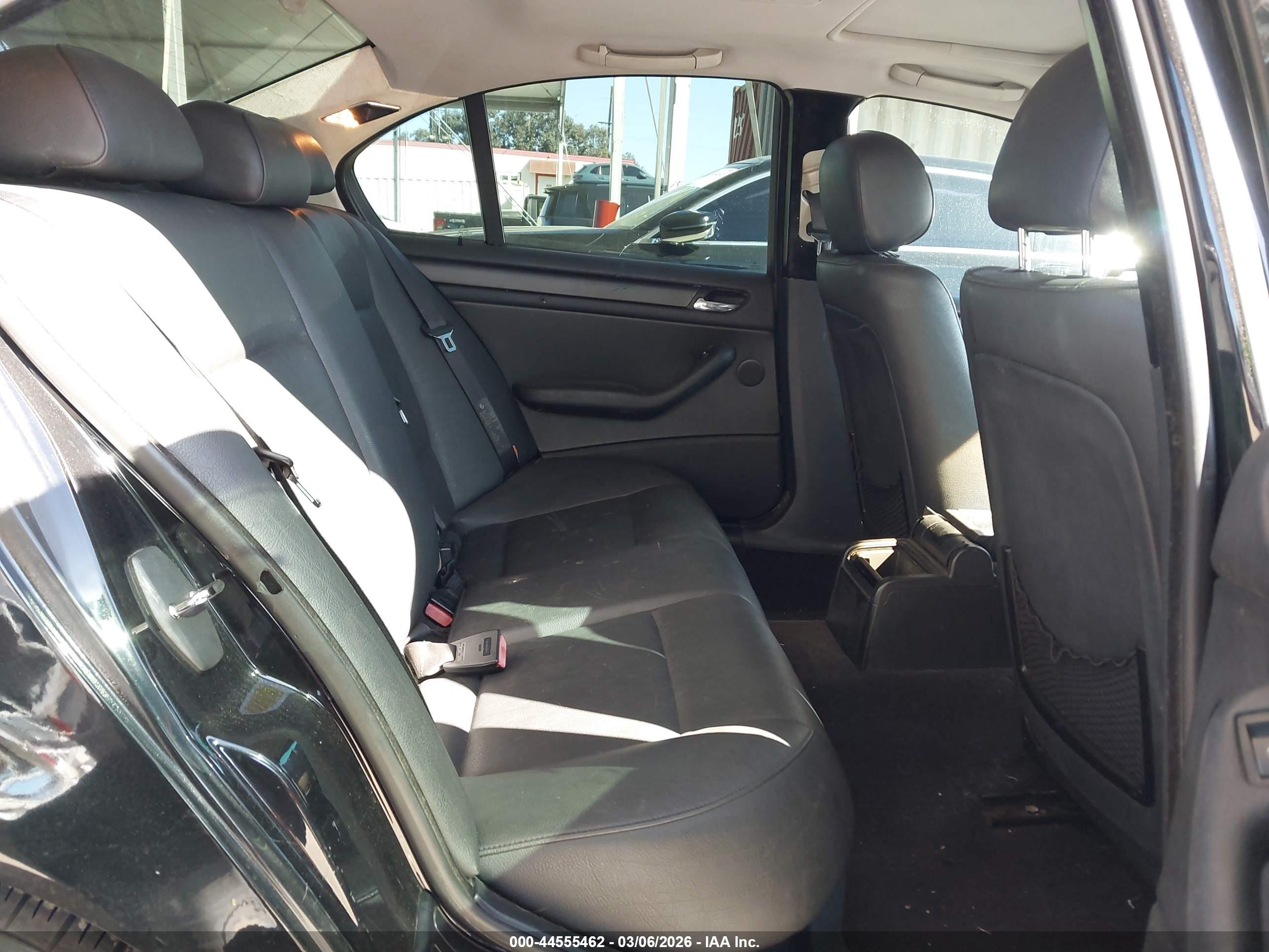 BMW 325I image 8