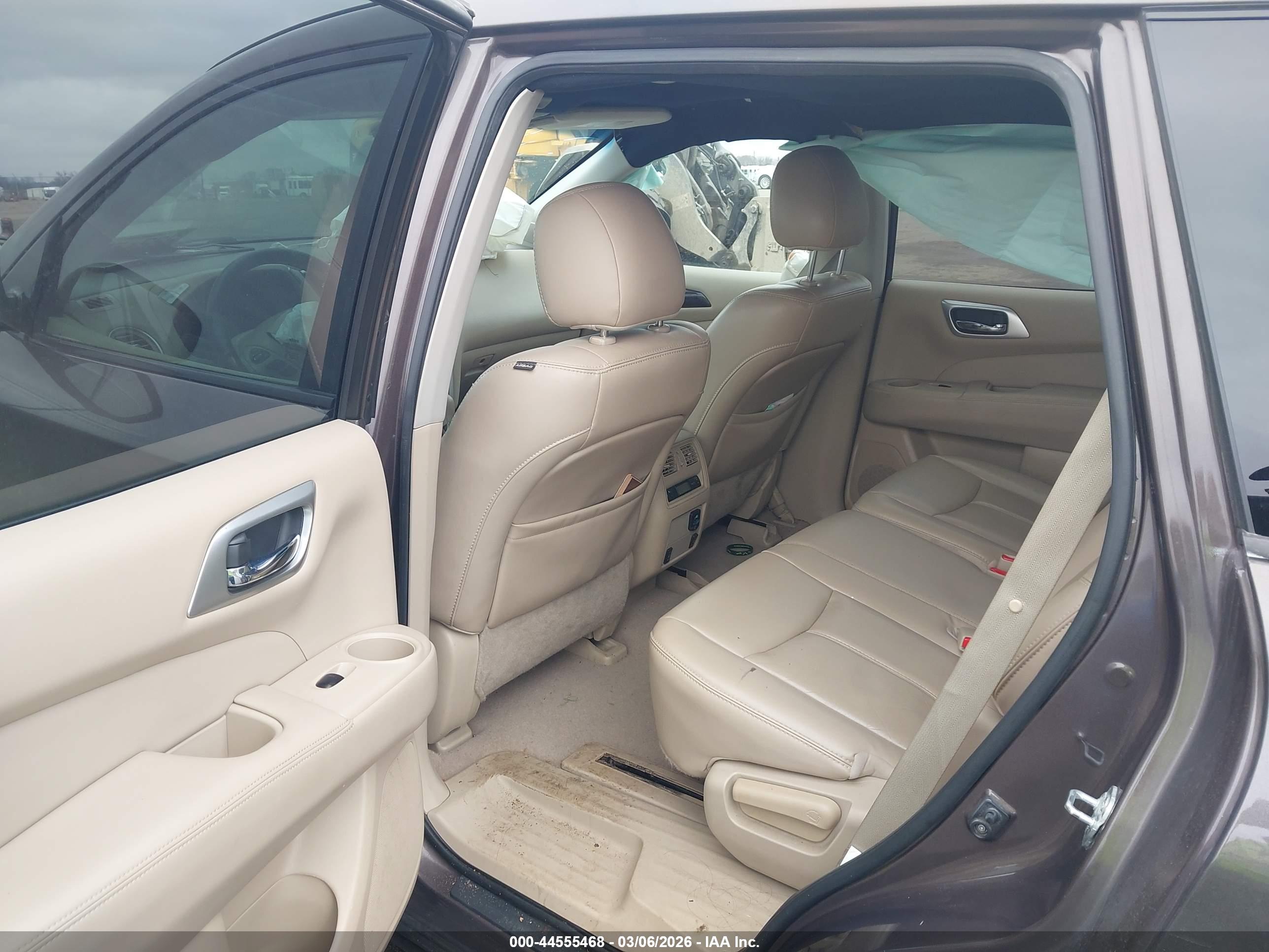 NISSAN PATHFINDER image 8